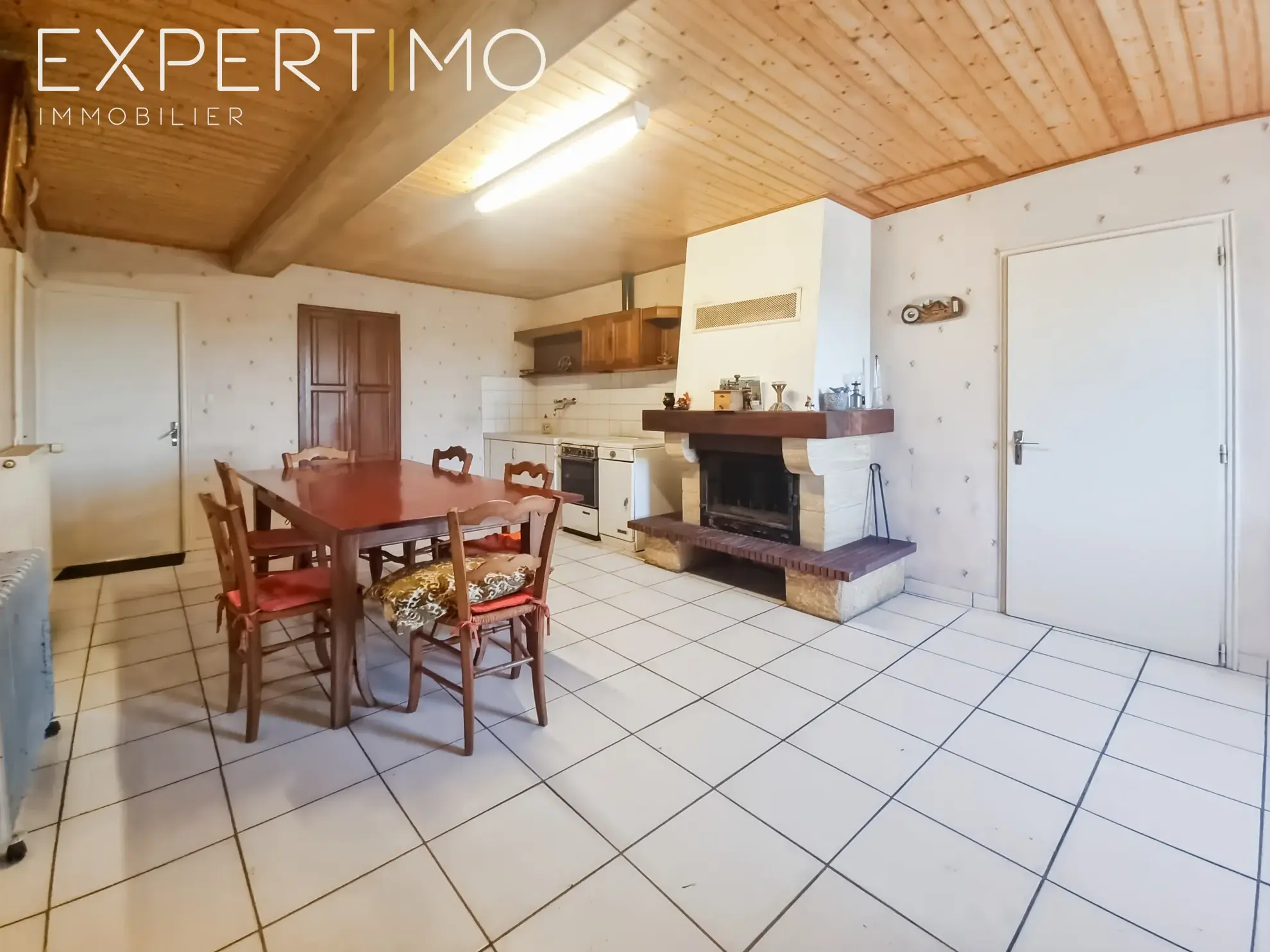 Charmante maison en pierre avec grand terrain à Bouin, proche mer 