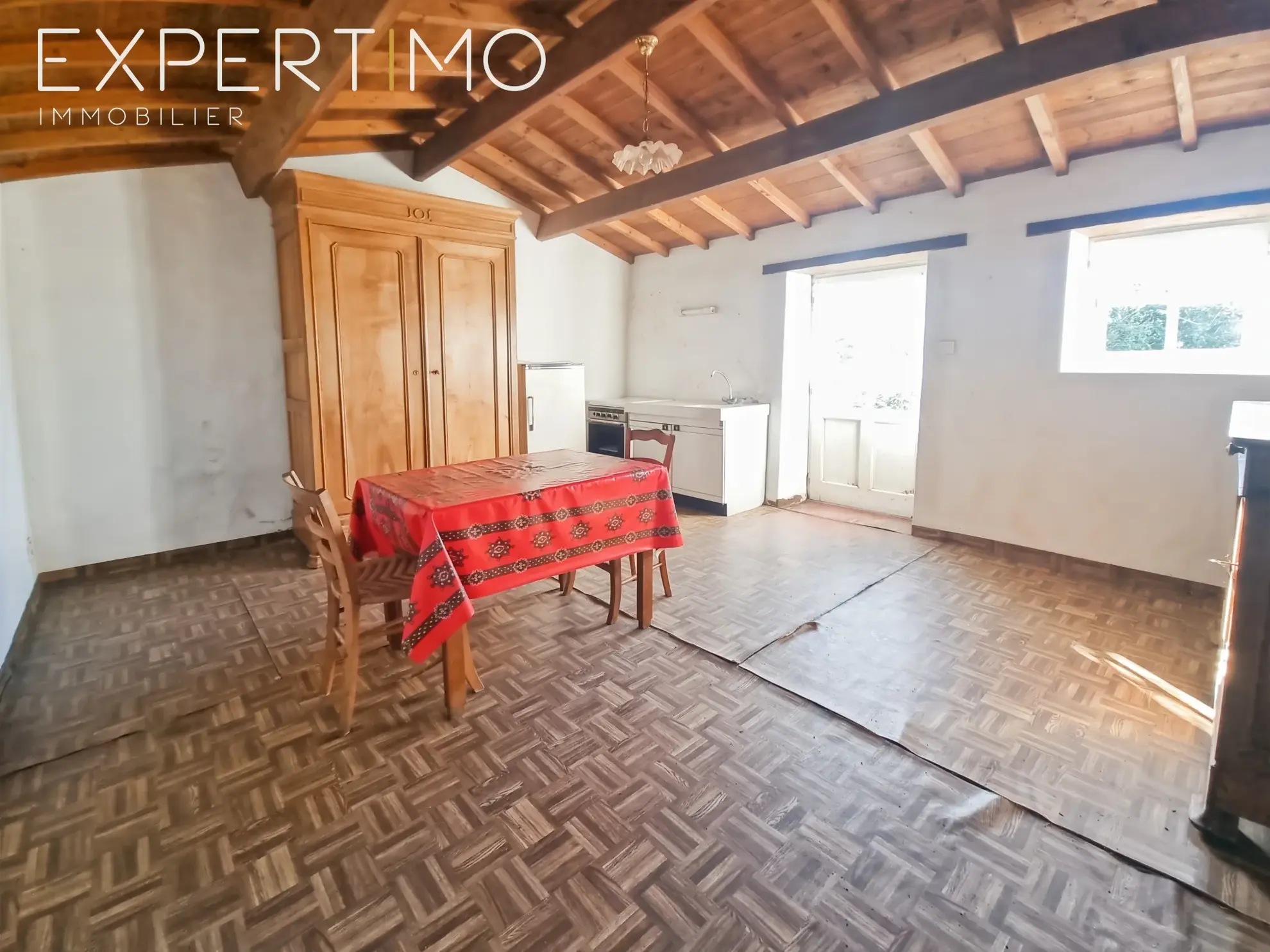 Charmante maison en pierre avec grand terrain à Bouin, proche mer 