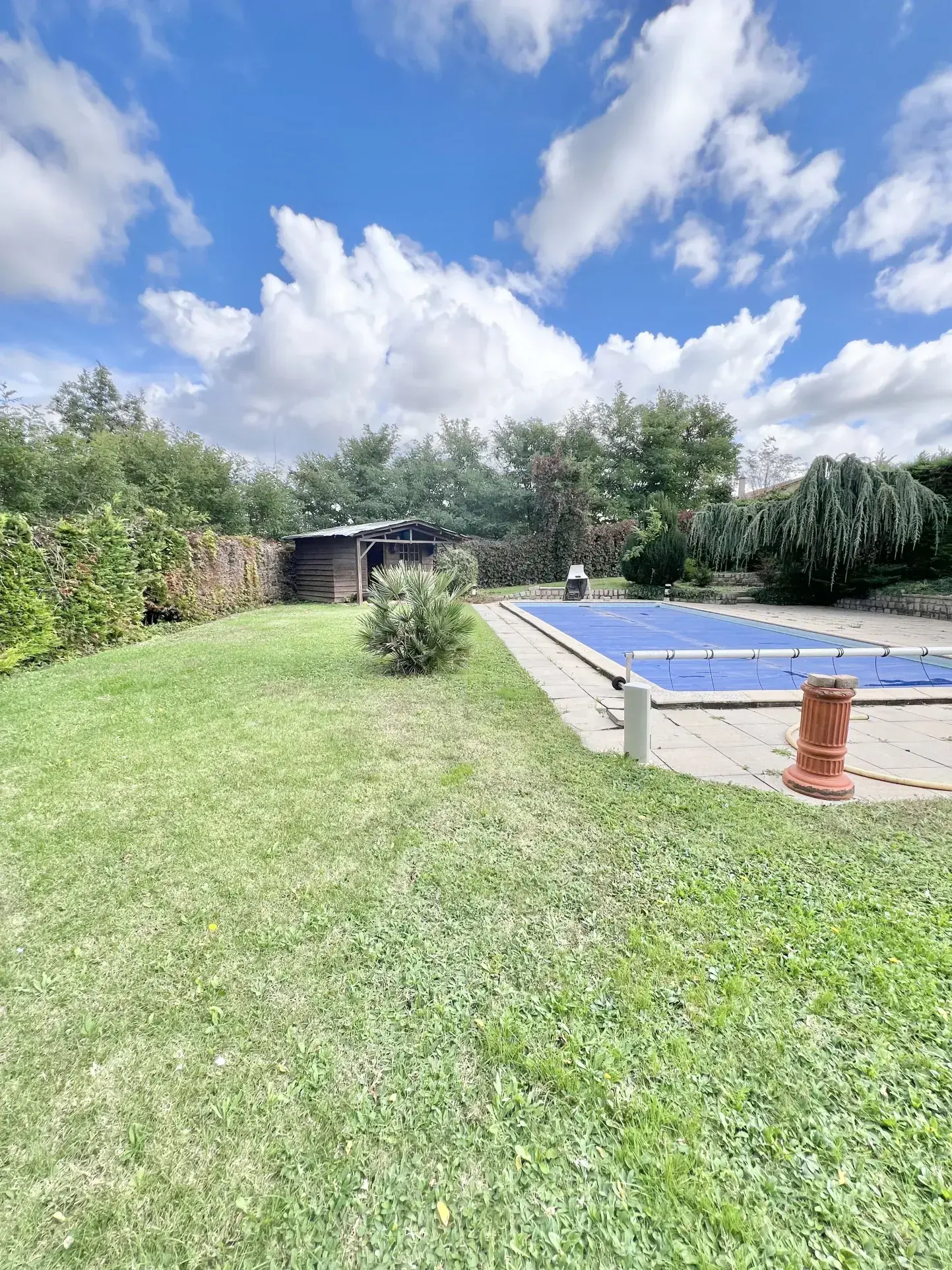 Terrain à vendre de 2990m² à Vienne avec piscine et cadre naturel exceptionnel 