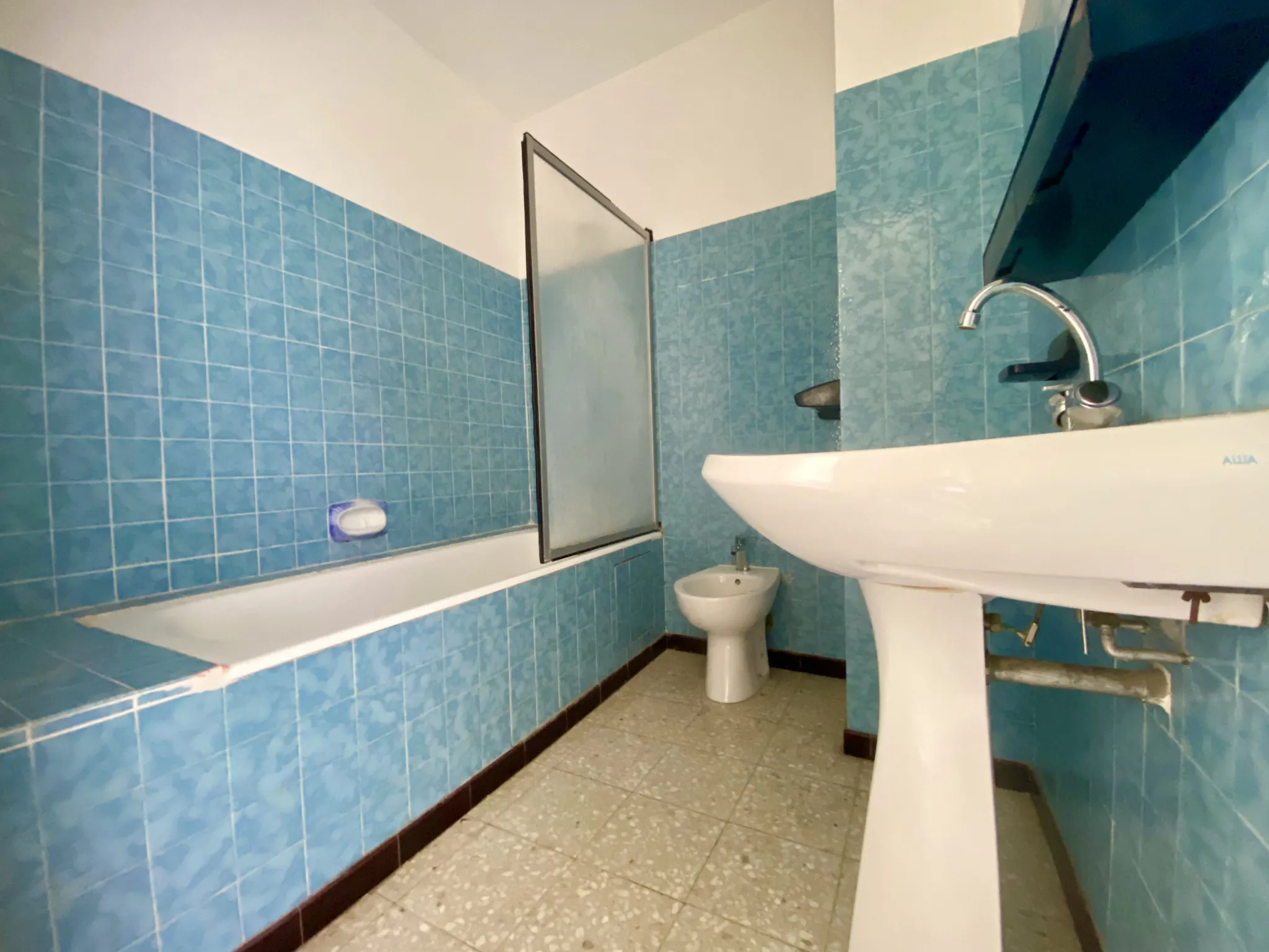 Maison lumineuse à Clermont l’Hérault avec potentiel et terrasse 