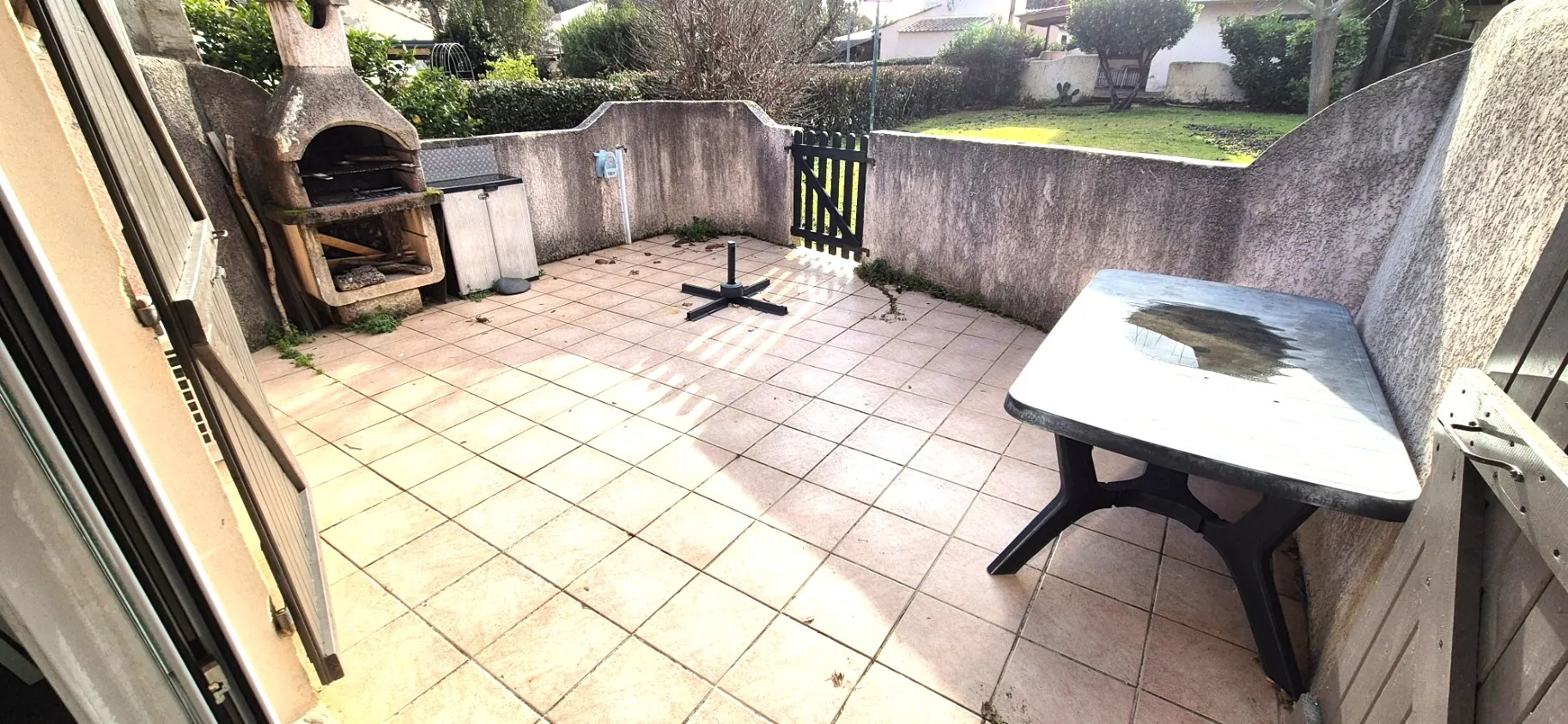 Villa T3 avec terrasse, piscine et accès plage à Moriani Plage 