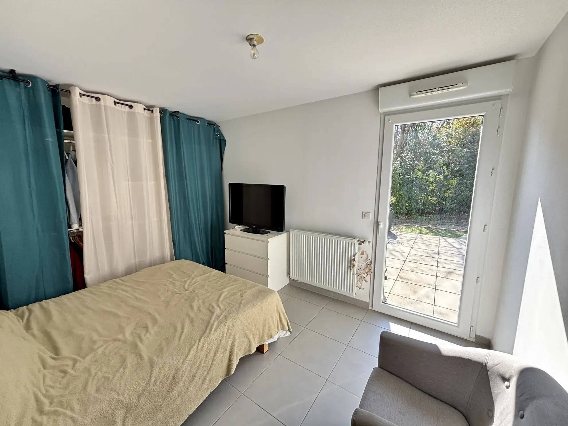 Appartement T3 en Rez-de-Jardin à Baillargues avec Grand Extérieur et Parking 