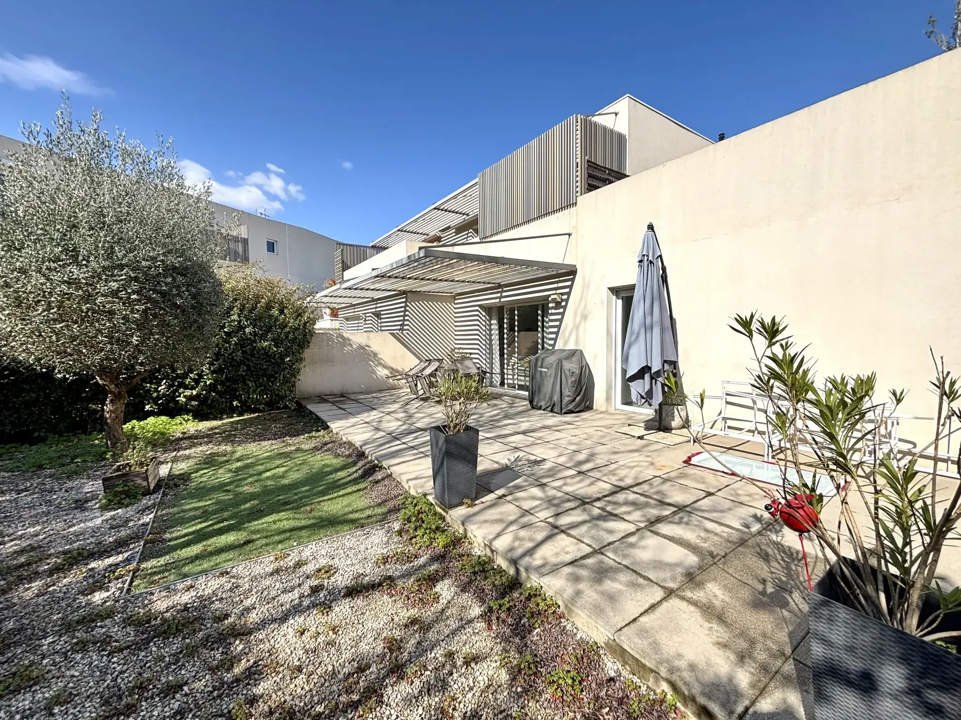 Appartement T3 en Rez-de-Jardin à Baillargues avec Grand Extérieur et Parking