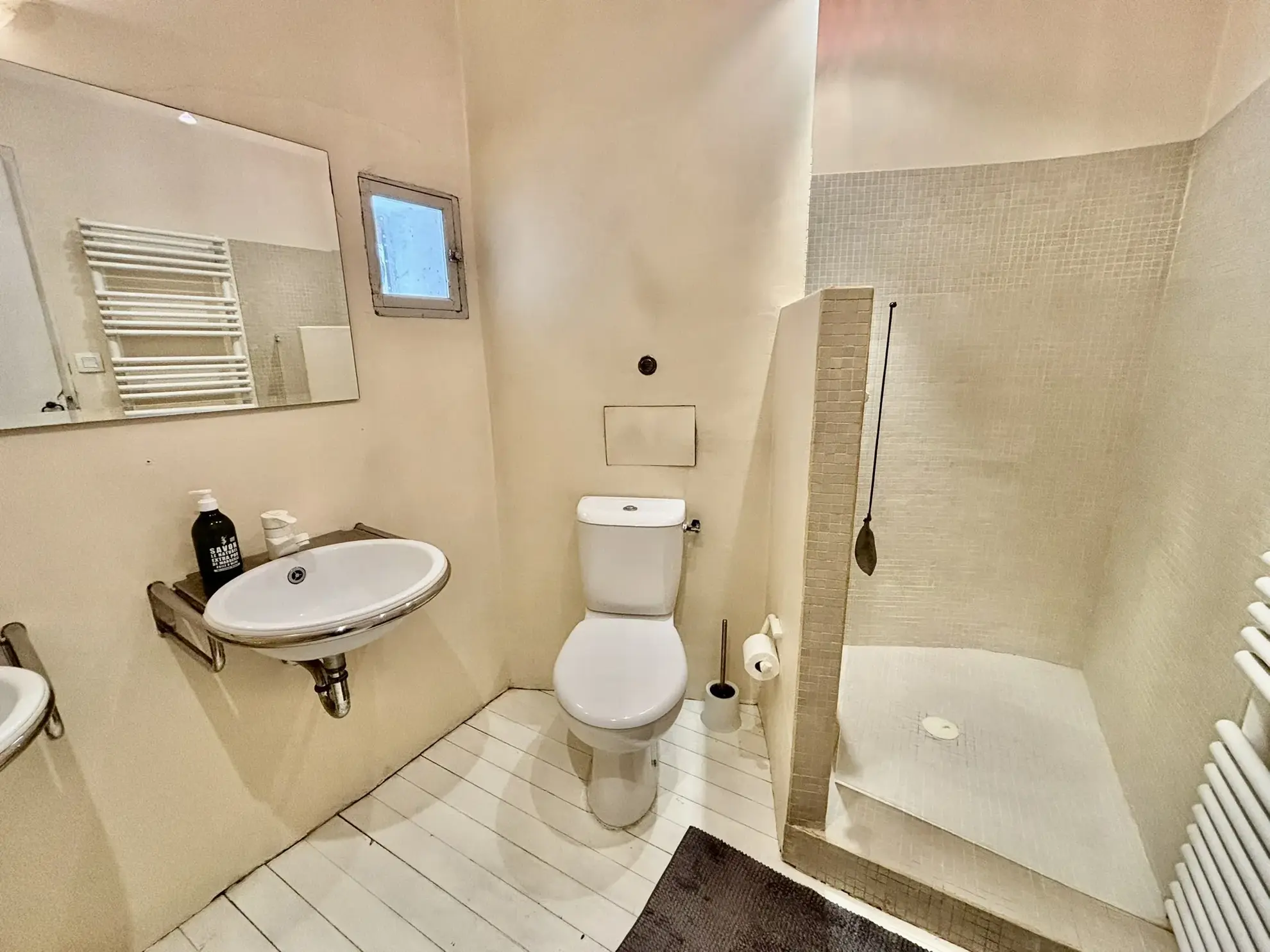 Très bel appartement en duplex avec terrasse et vue à Malaucène 