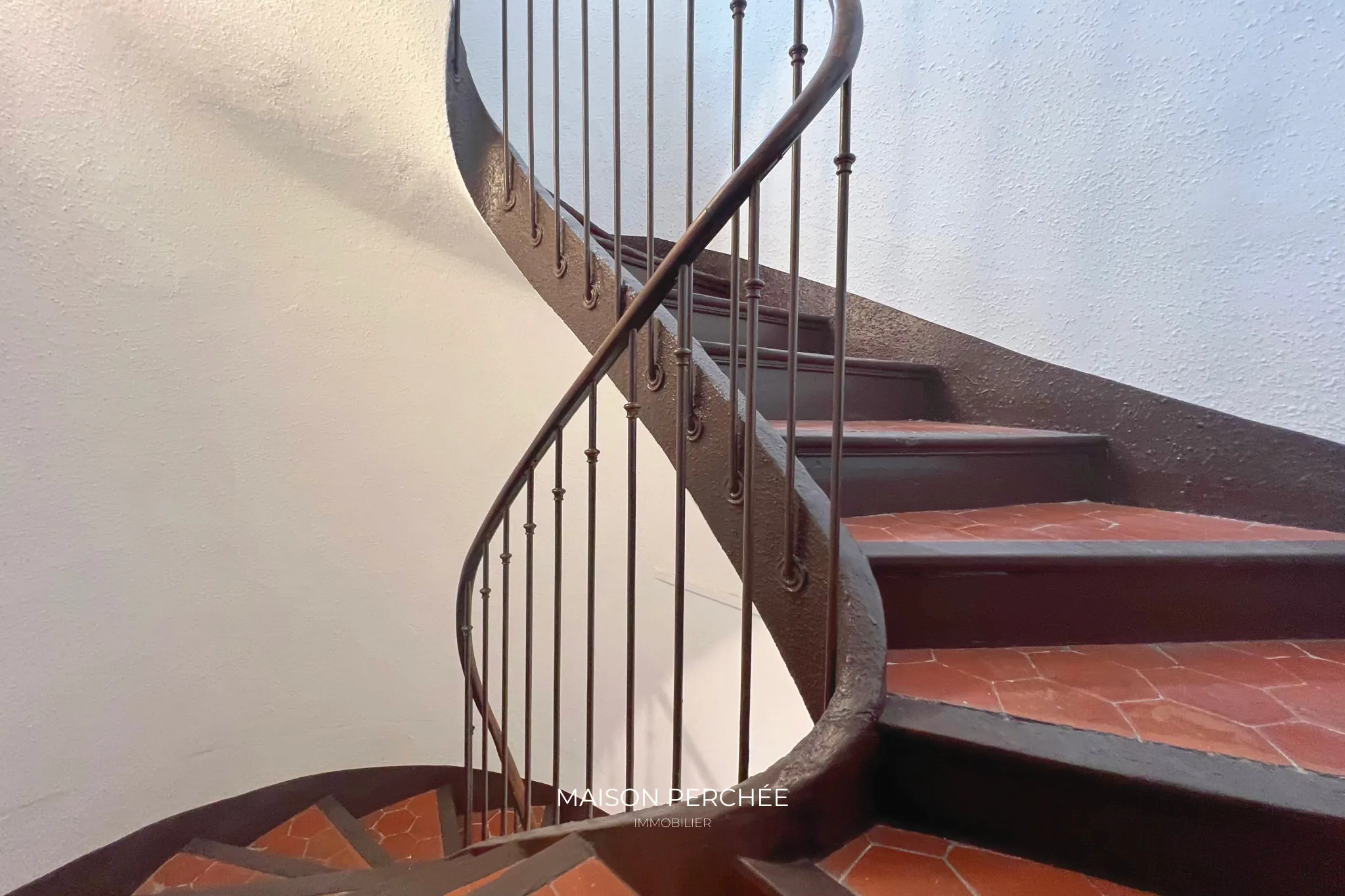 Charmant appartement de 58 m² avec 2 chambres à Draguignan, secteur historique 