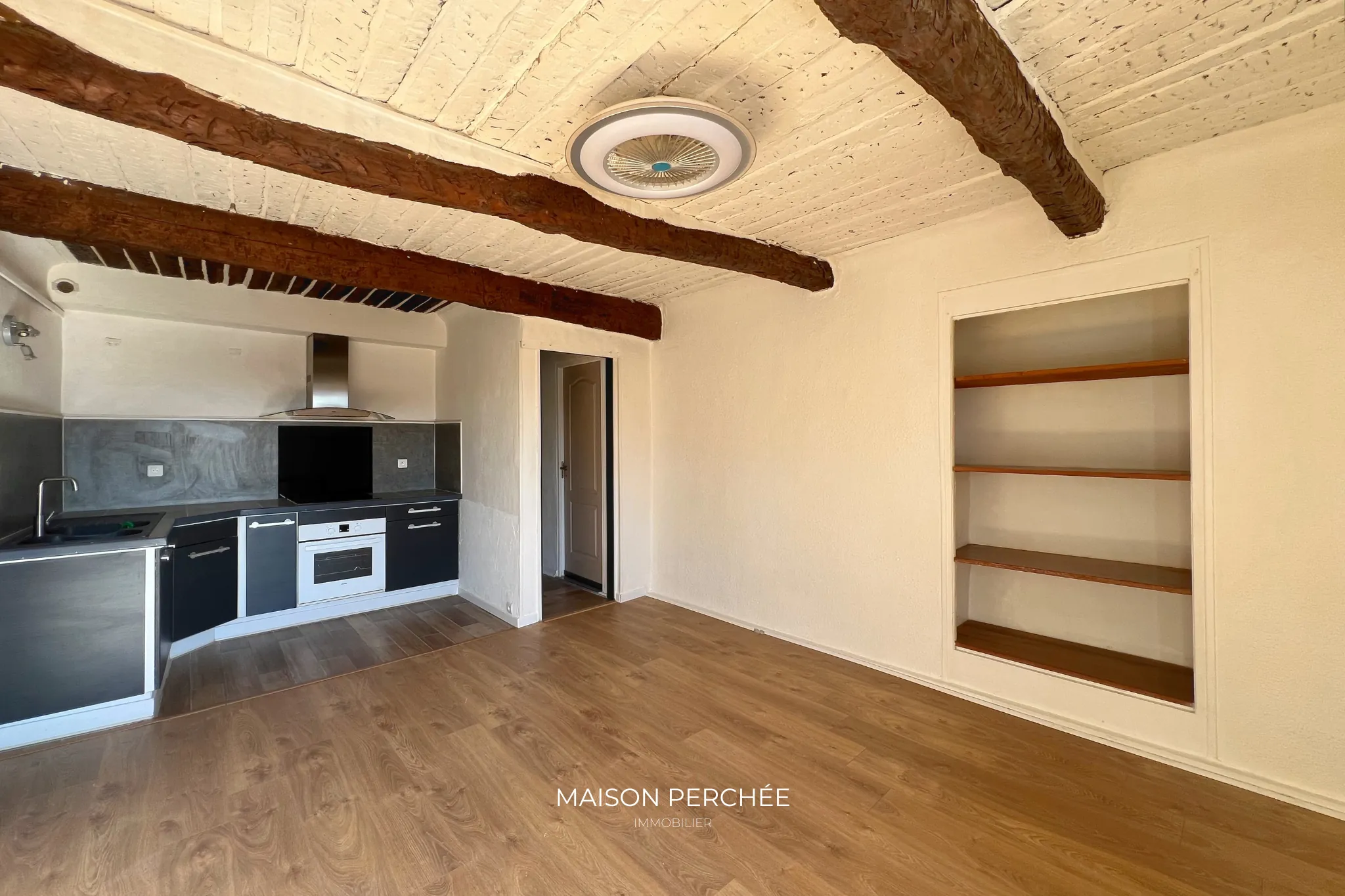 Charmant appartement de 58 m² avec 2 chambres à Draguignan, secteur historique 
