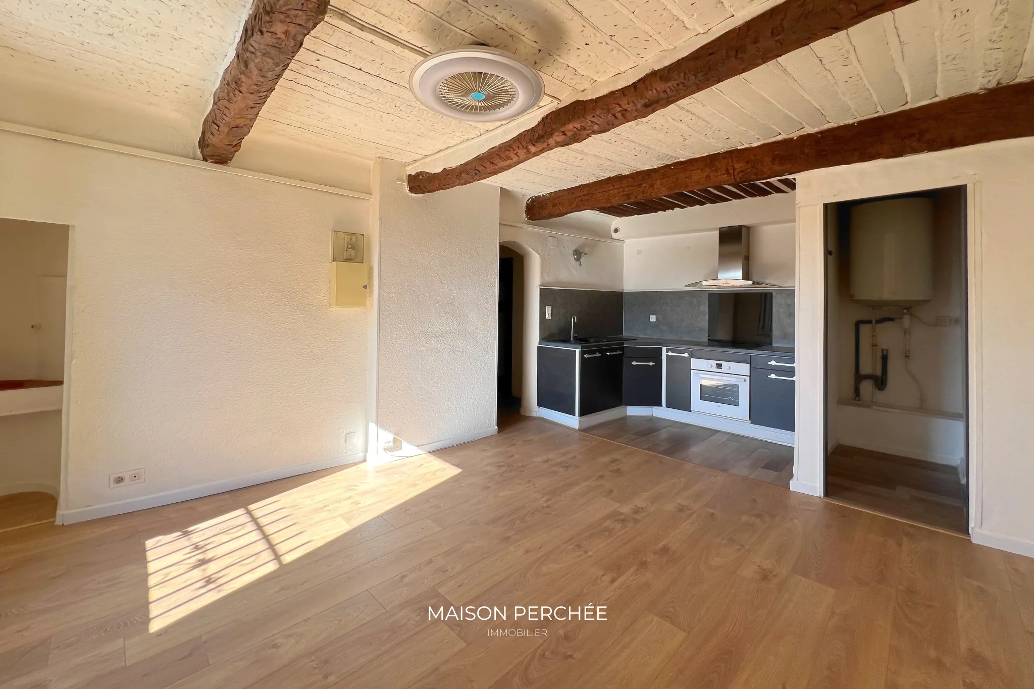 Charmant appartement de 58 m² avec 2 chambres à Draguignan, secteur historique 