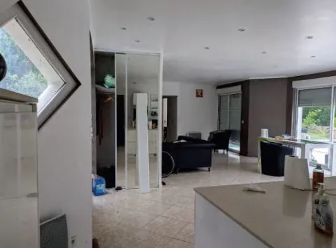 Villa spacieuse avec 4 chambres à Hinx à partir de 50 000 € 