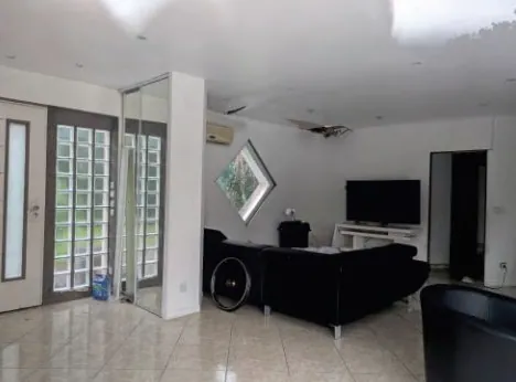 Villa spacieuse avec 4 chambres à Hinx à partir de 50 000 € 