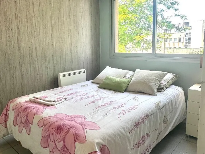 Appartement T2 de 38 m² avec balcon, cave et garage à Marseille 8ème proche Prado 