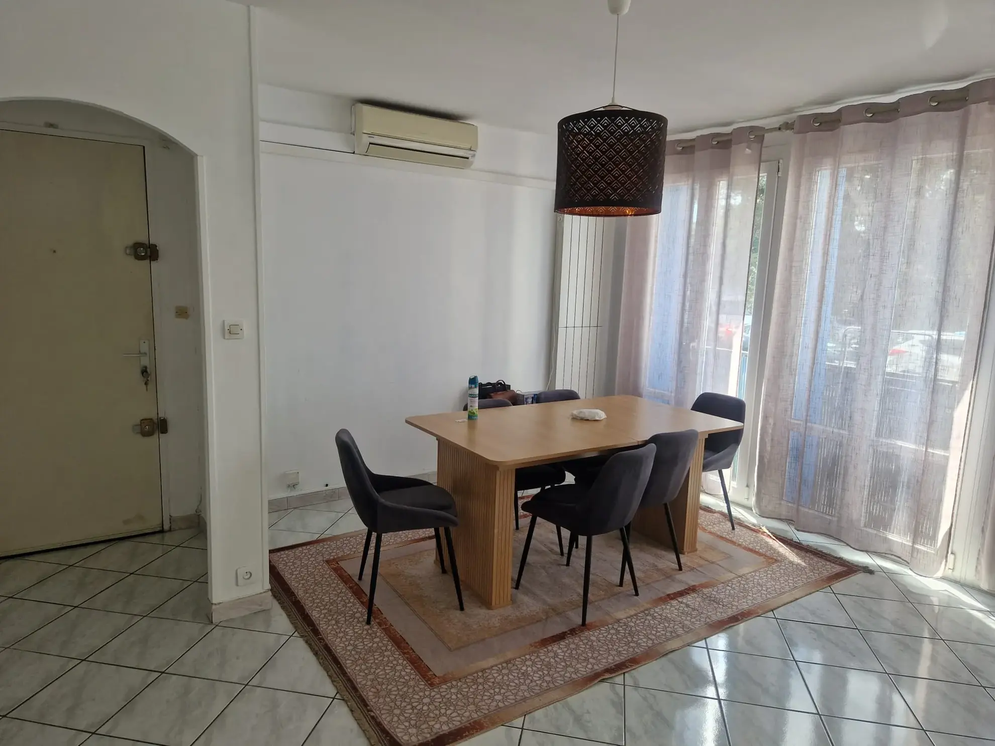 Appartement 4 pièces à vendre à Vitrolles près de la plage des Marettes 