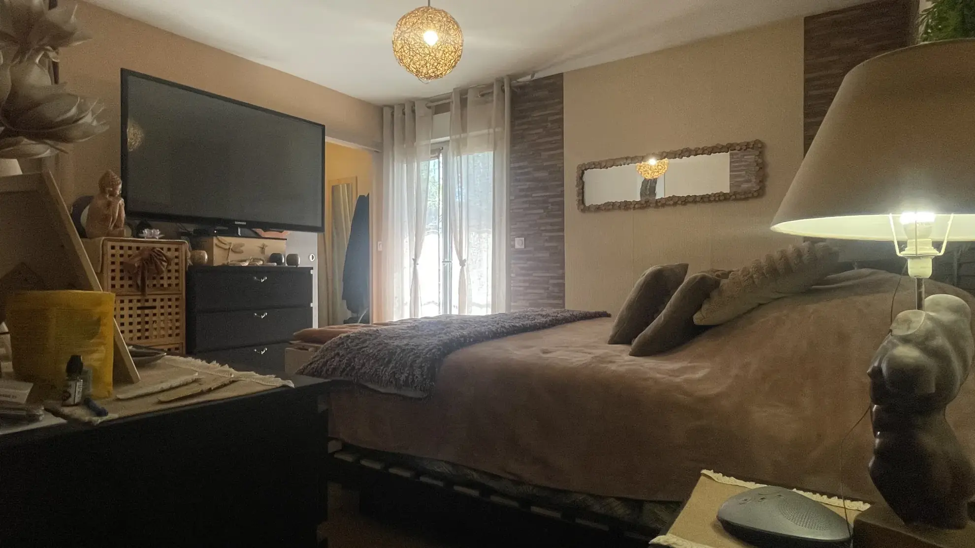 Pavillon de 4 chambres avec grand jardin, calme proche Noyon et Chauny 