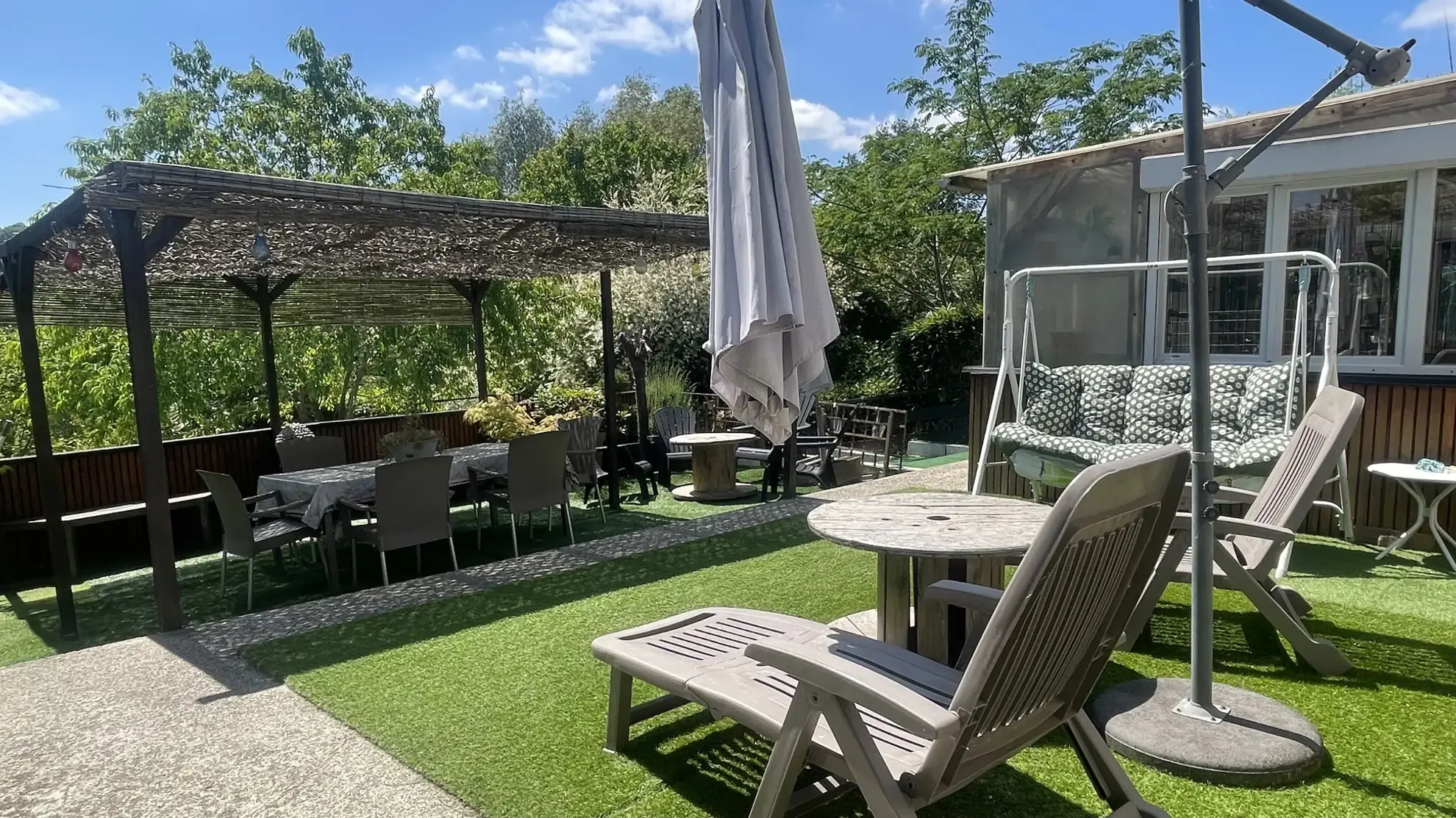 Pavillon de 4 chambres avec grand jardin, calme proche Noyon et Chauny 