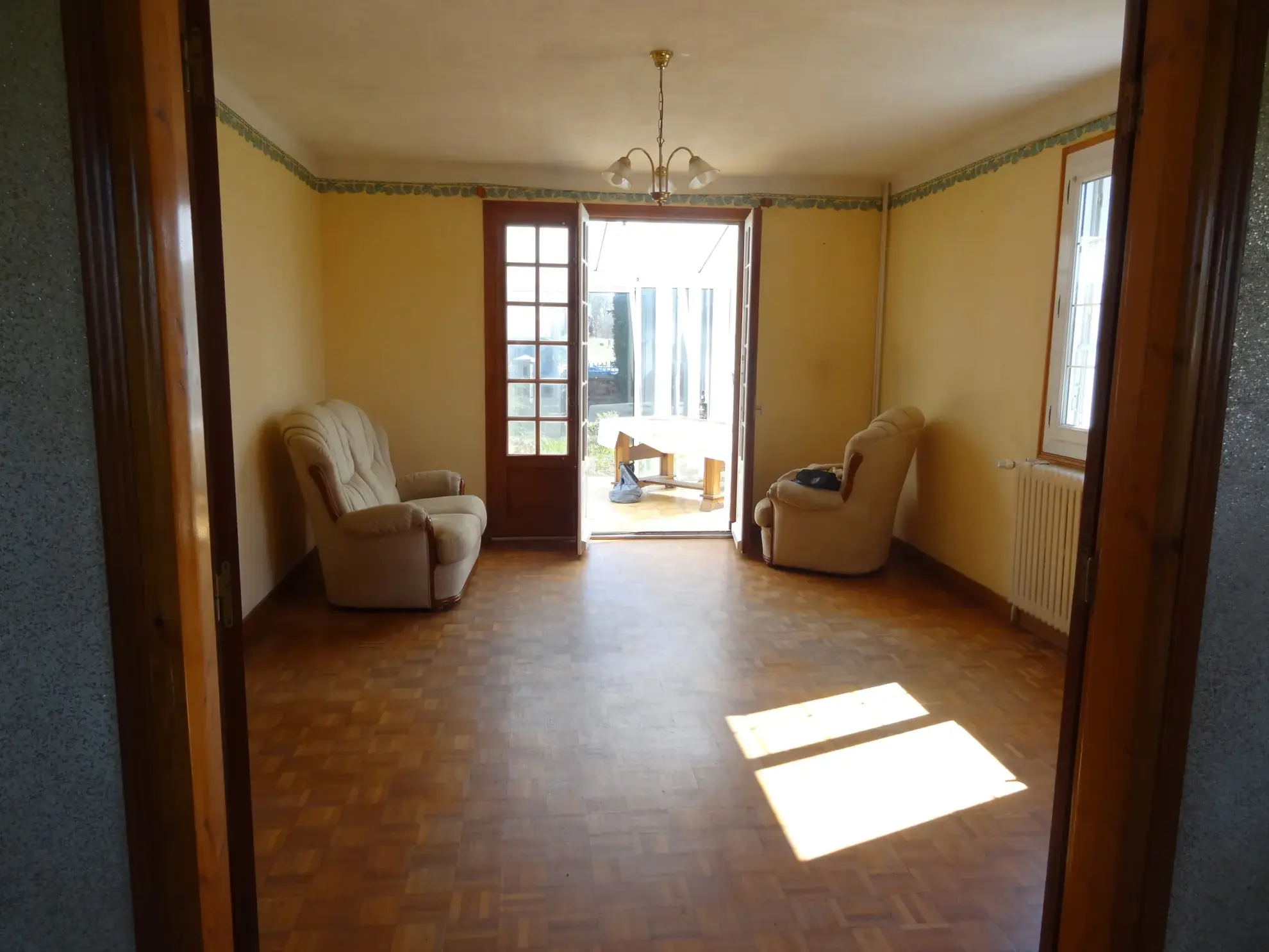 Grande maison familiale avec dépendance à Bourbriac sur 2 420 m² 