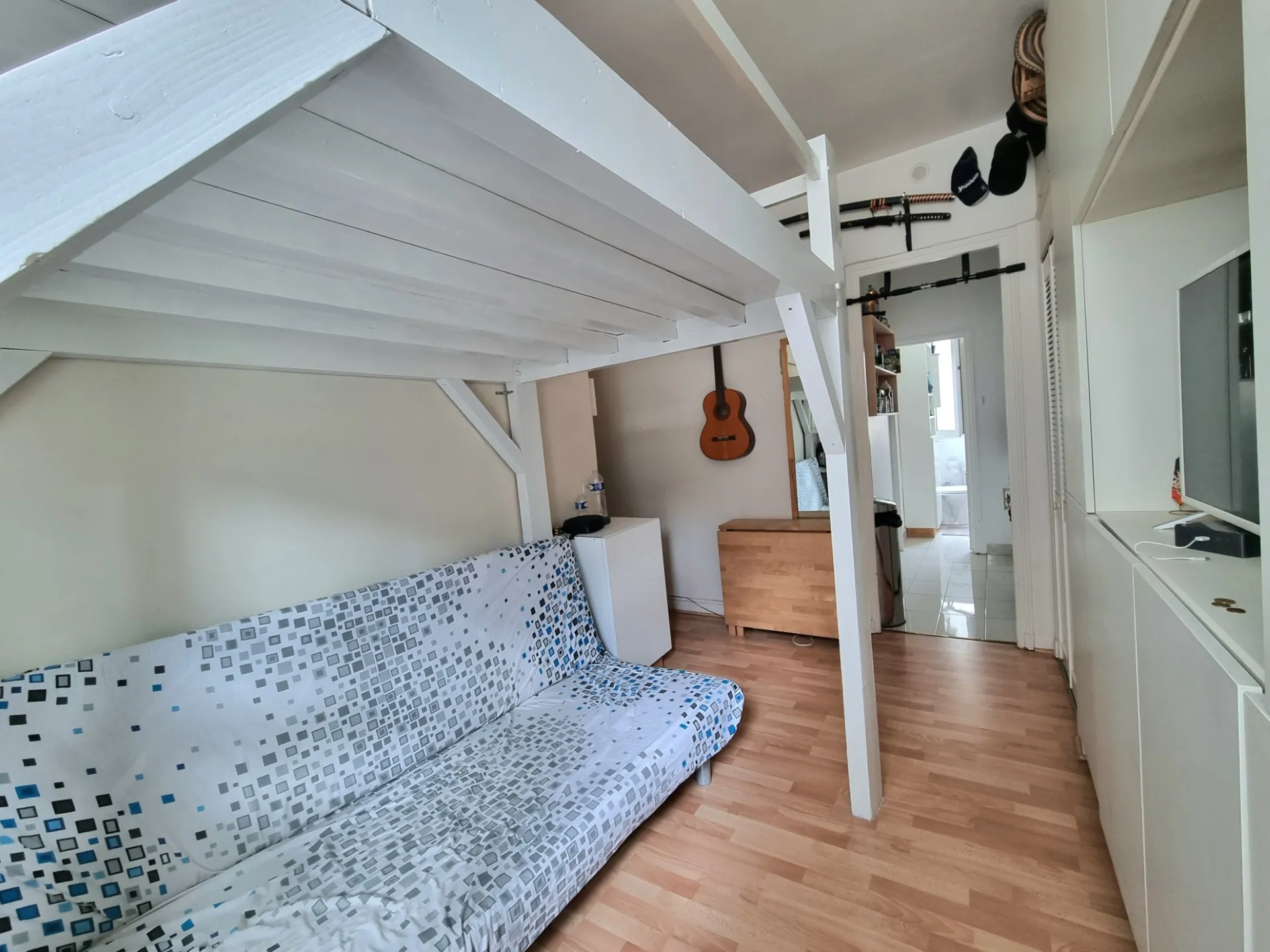 Charmant studio lumineux de 19,79 m² à Paris 14, calme et bien optimisé 