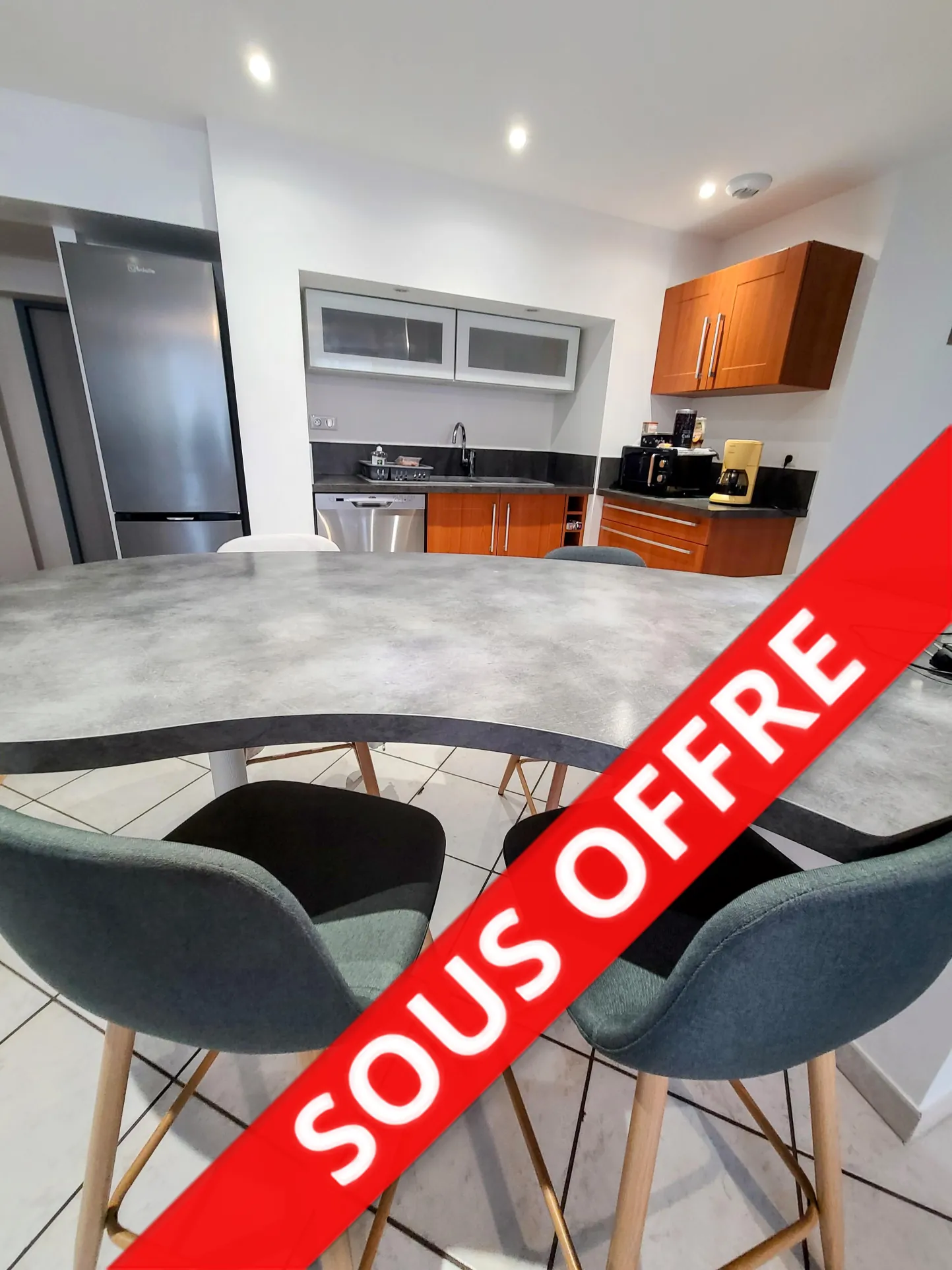 Appartement T4 rénové à Remiremont avec parking et 3 chambres