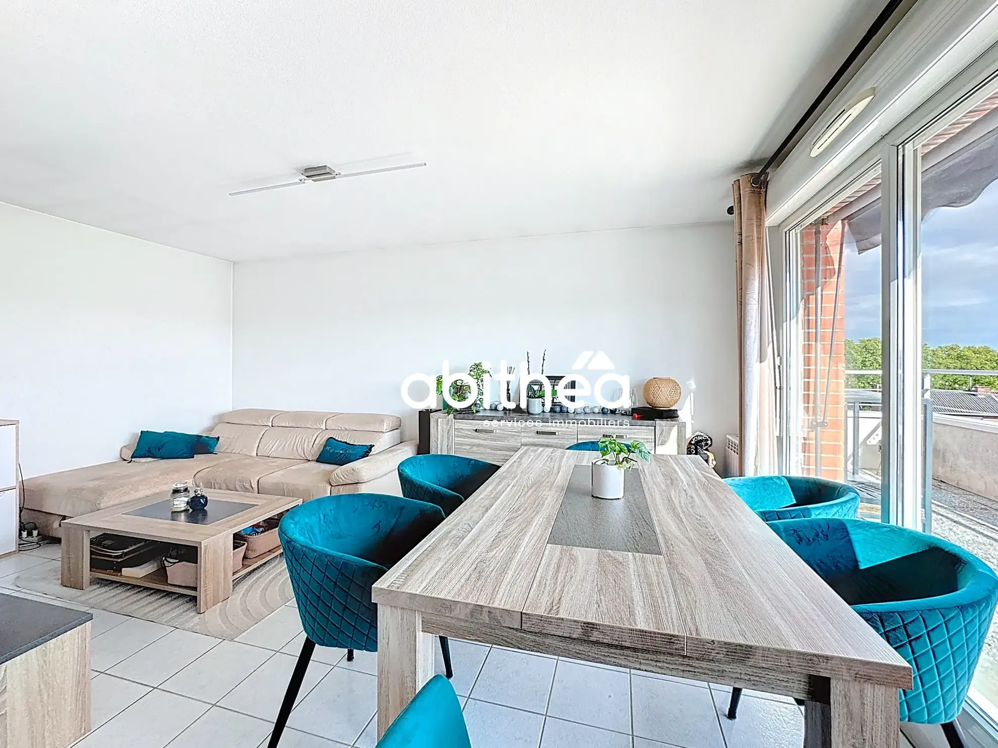 Appartement T2 avec balcon et parking à Lens – Résidence sécurisée 