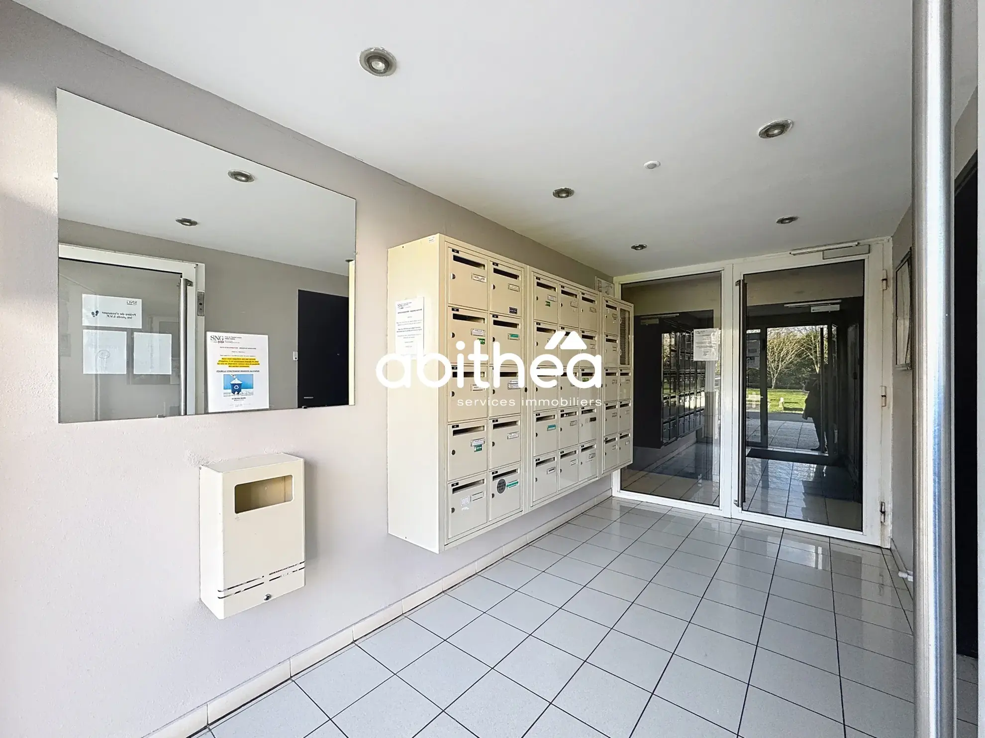 Appartement T2 avec balcon et parking à Lens – Résidence sécurisée 