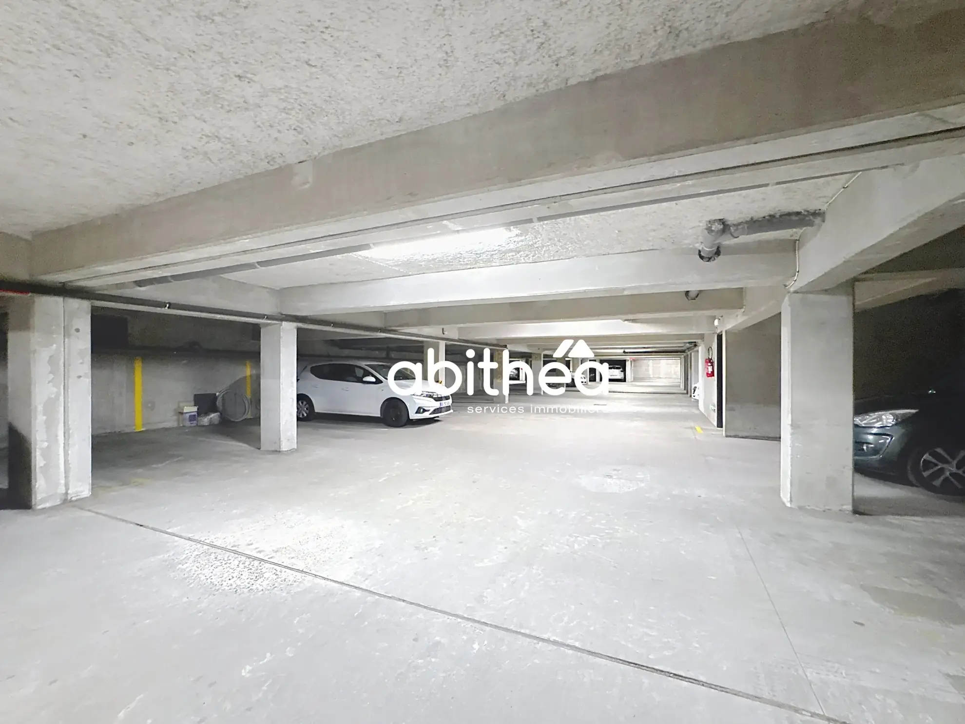 Appartement T2 avec balcon et parking à Lens – Résidence sécurisée 