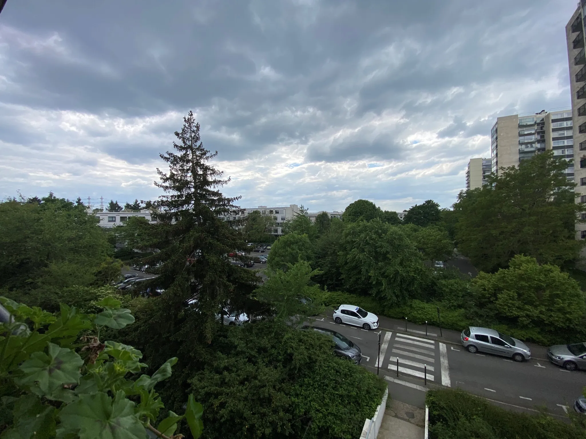 Appartement familial de 4 pièces à Massy, proche du métro et avec balcon de 14 m² 