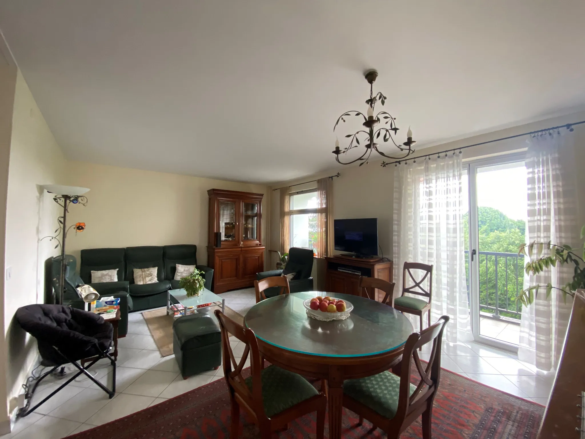 Appartement familial de 4 pièces à Massy, proche du métro et avec balcon de 14 m² 