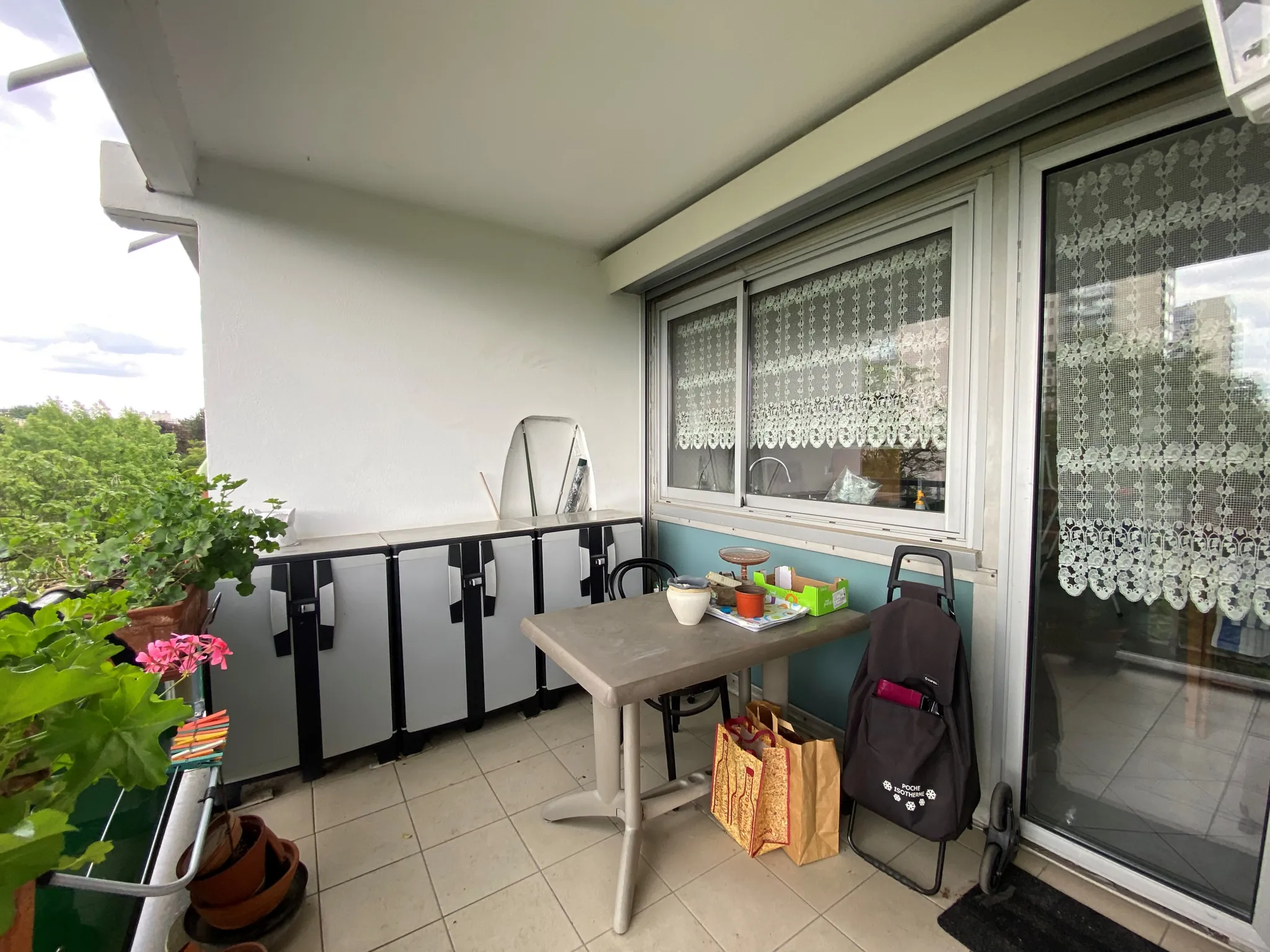 Appartement familial de 4 pièces à Massy, proche du métro et avec balcon de 14 m²