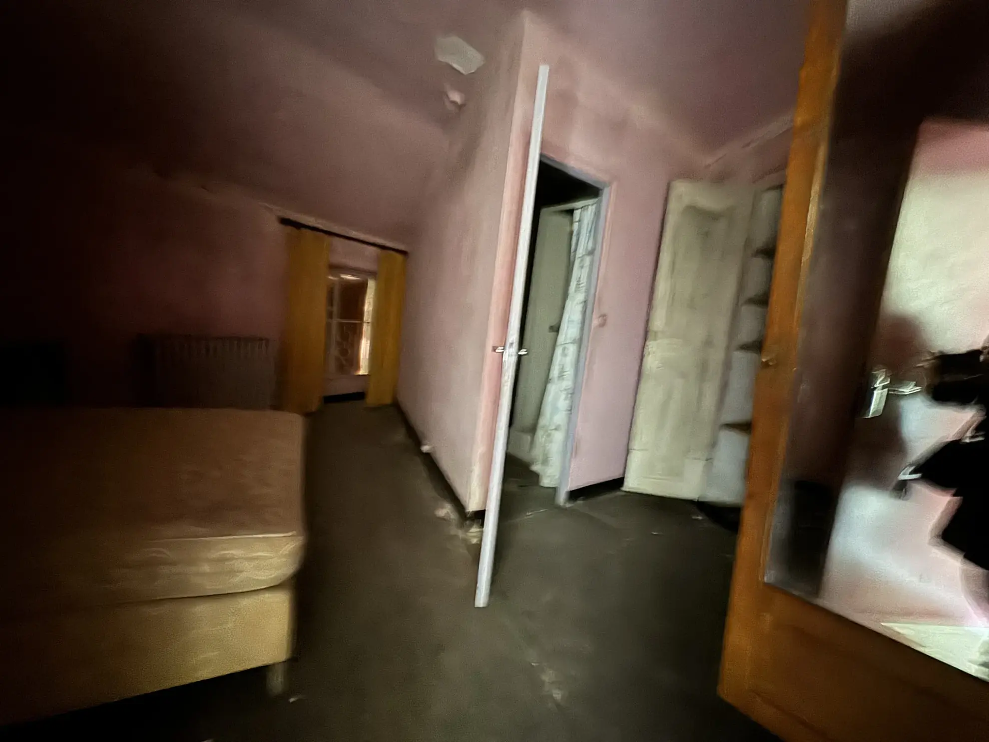 Immeuble à rénover au centre-ville de Saint Jean du Gard, 580 m², potentiel appartements, prix attractif 