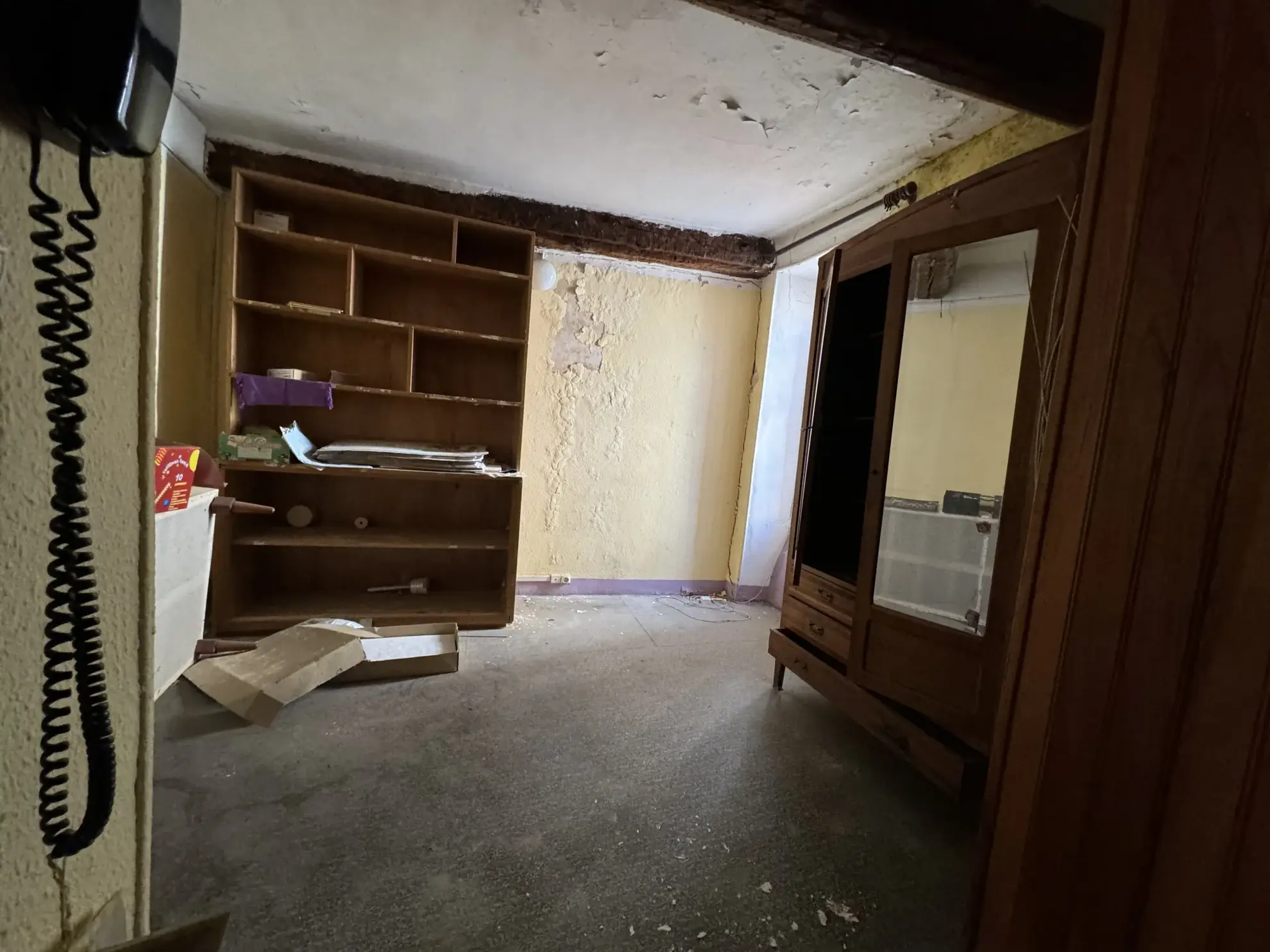 Immeuble à rénover au centre-ville de Saint Jean du Gard, 580 m², potentiel appartements, prix attractif 