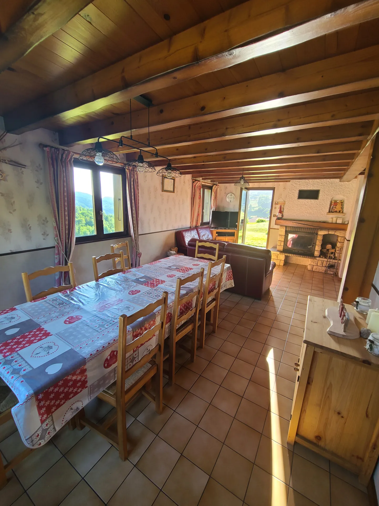 Très beau chalet dans les Vosges avec vue panoramique et 4 chambres 