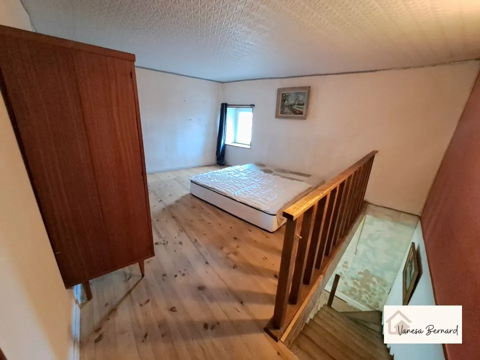 Propriété à Poussay - Maison, grange et grand terrain aménagé 