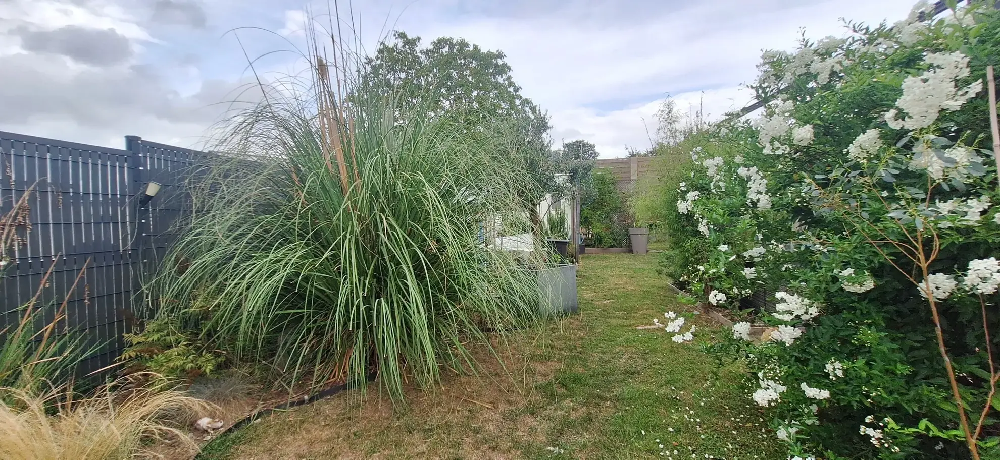 Maison rénovée avec jardin à Coëtmieux - 108 m², 3 chambres 