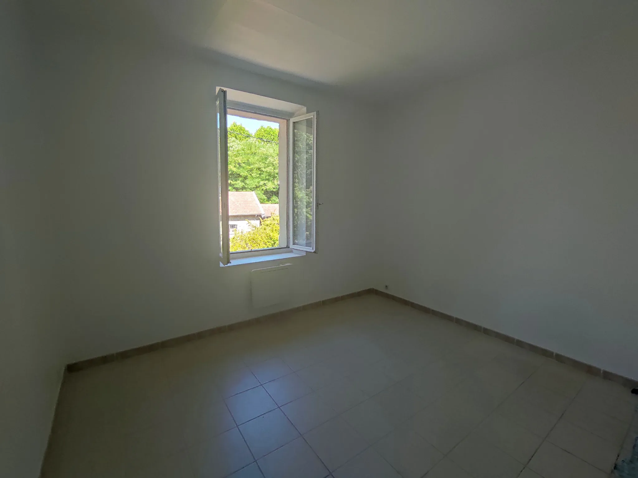 Appartement Duplex T5 de 109 m2 avec Terrasse à Champclauson 