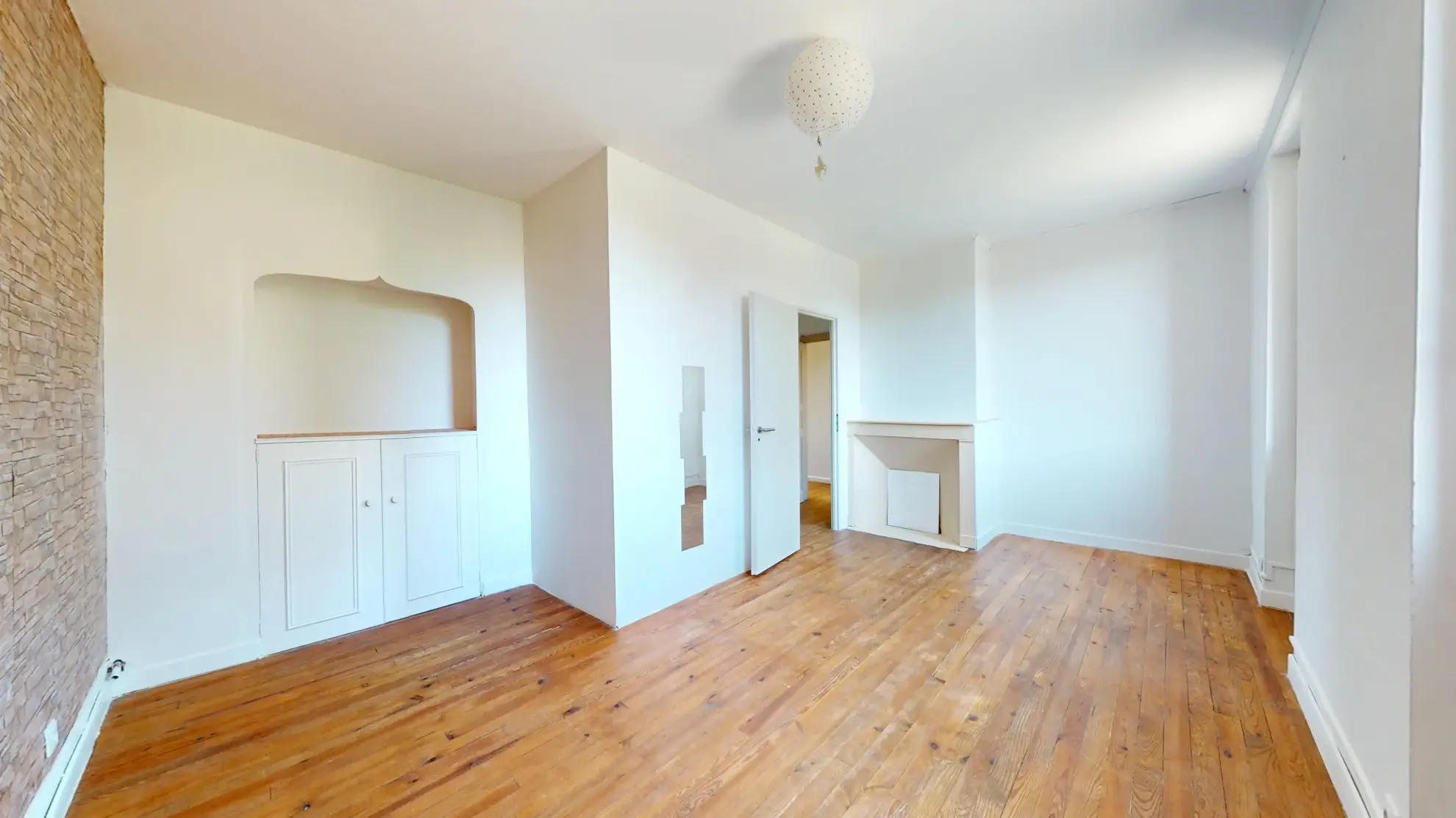 Maison de village T6 rénovée avec jardin à Lissac 