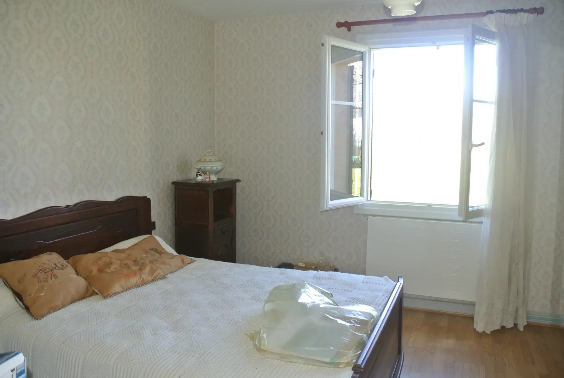 Maison de plain-pied à Lavergne avec terrasse et jardin - Rénovée 