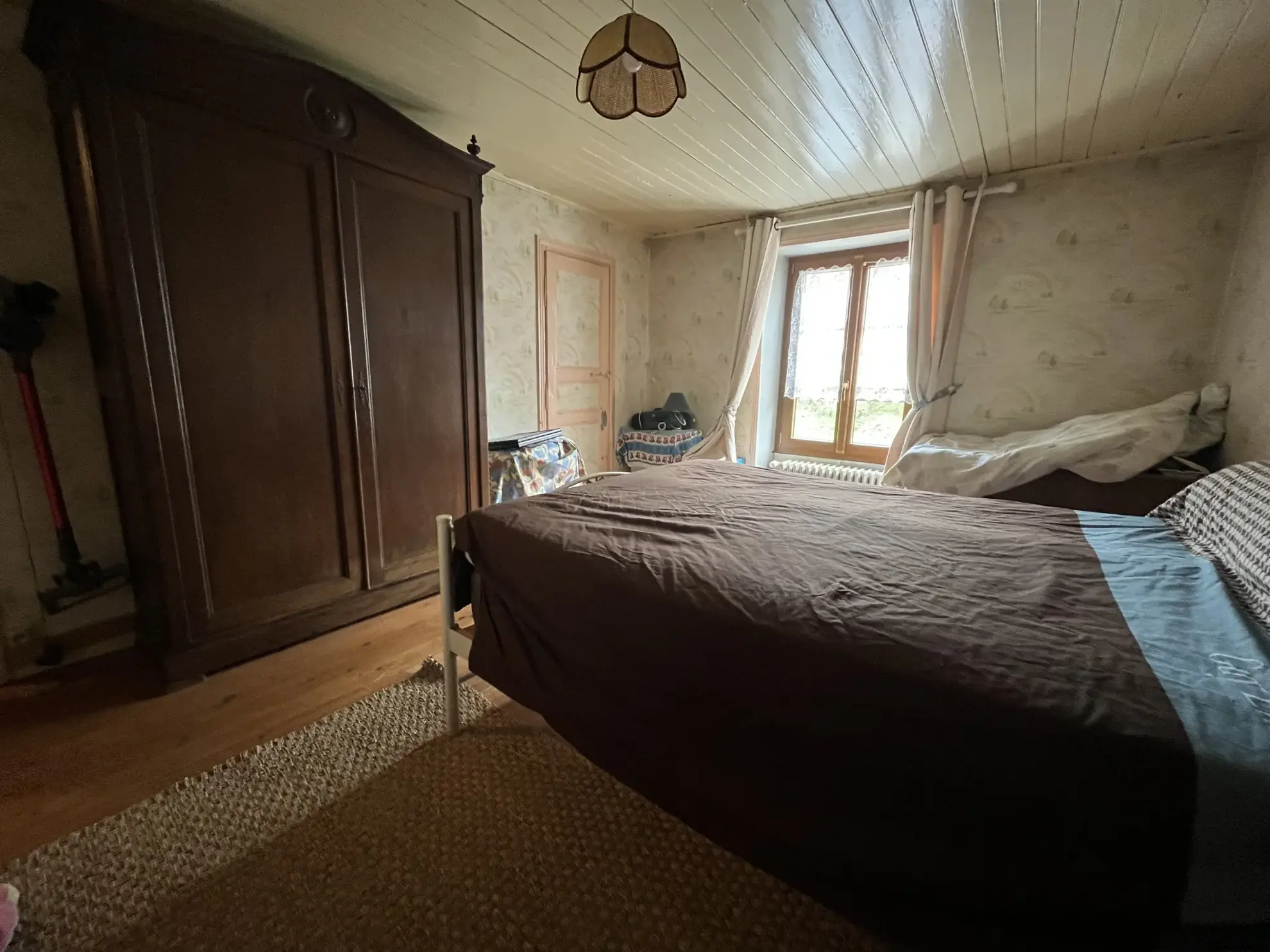 Maison indépendante avec grand terrain et dépendances à La Ferté-sur-Amance 