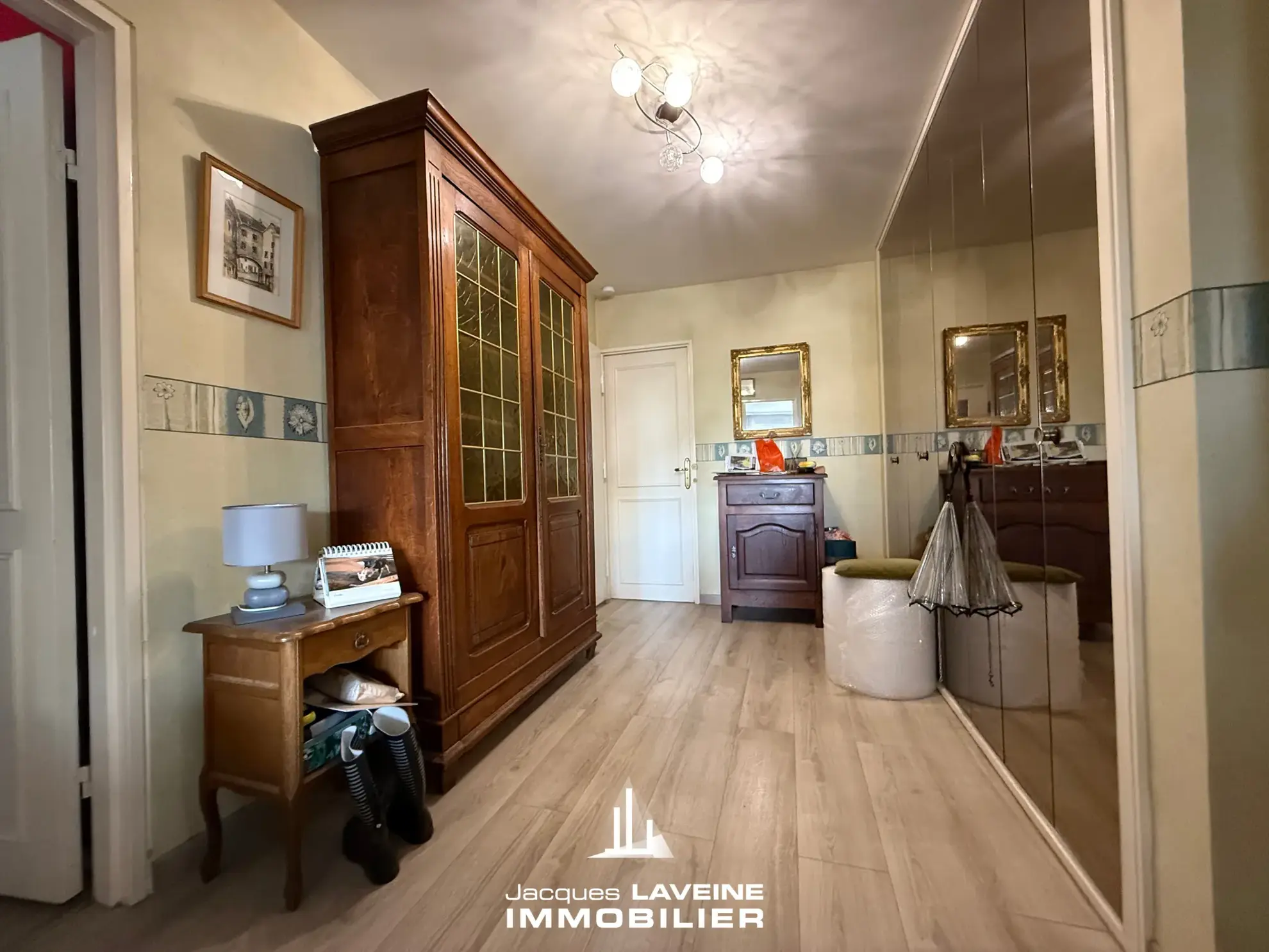 A vendre appartement 5 pièces de 130m² à Metz Vallières avec balcon et parking privé 