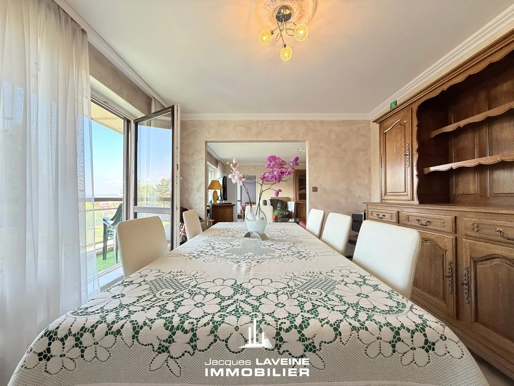 A vendre appartement 5 pièces de 130m² à Metz Vallières avec balcon et parking privé 