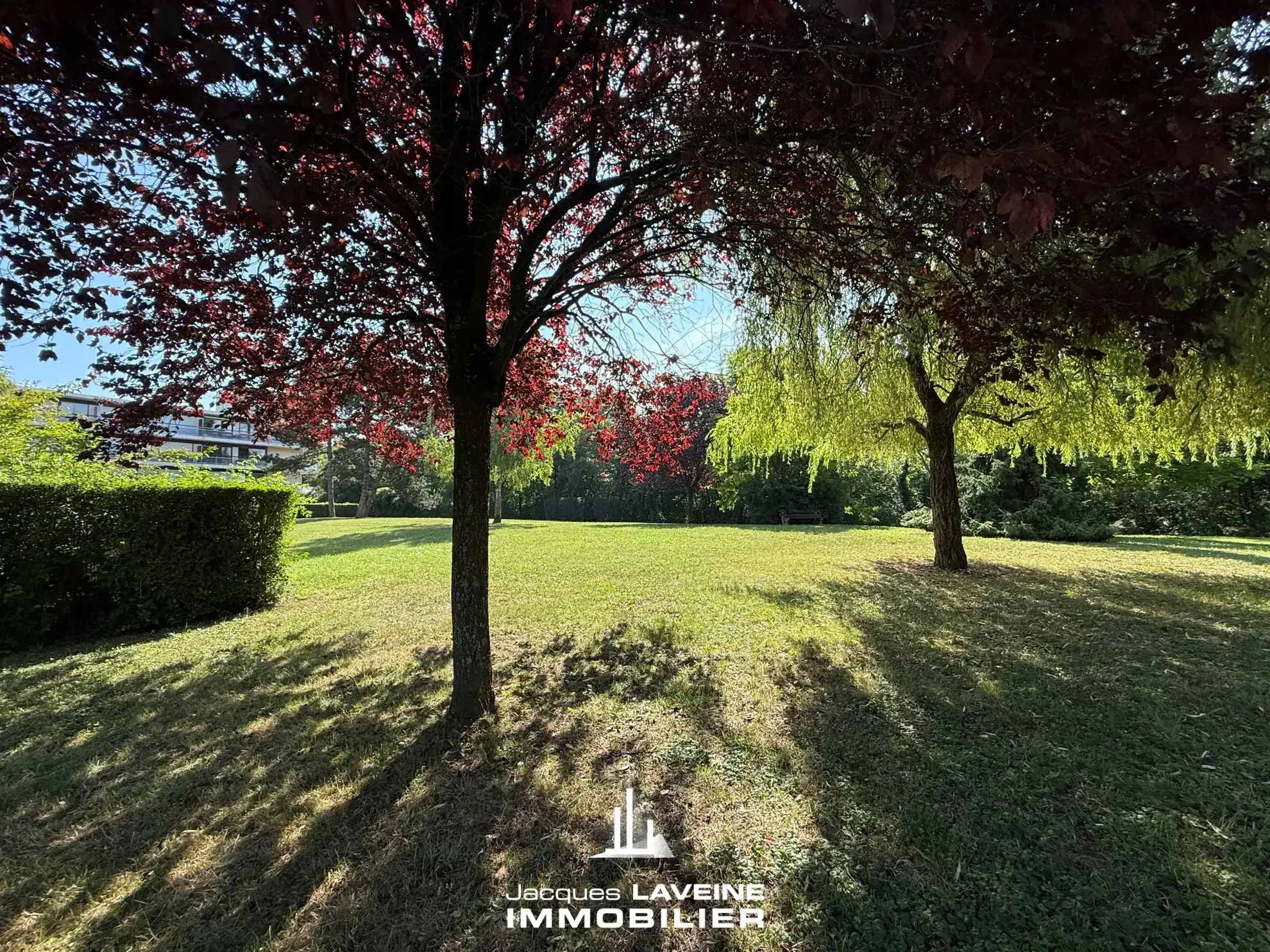 A vendre appartement 5 pièces de 130m² à Metz Vallières avec balcon et parking privé 