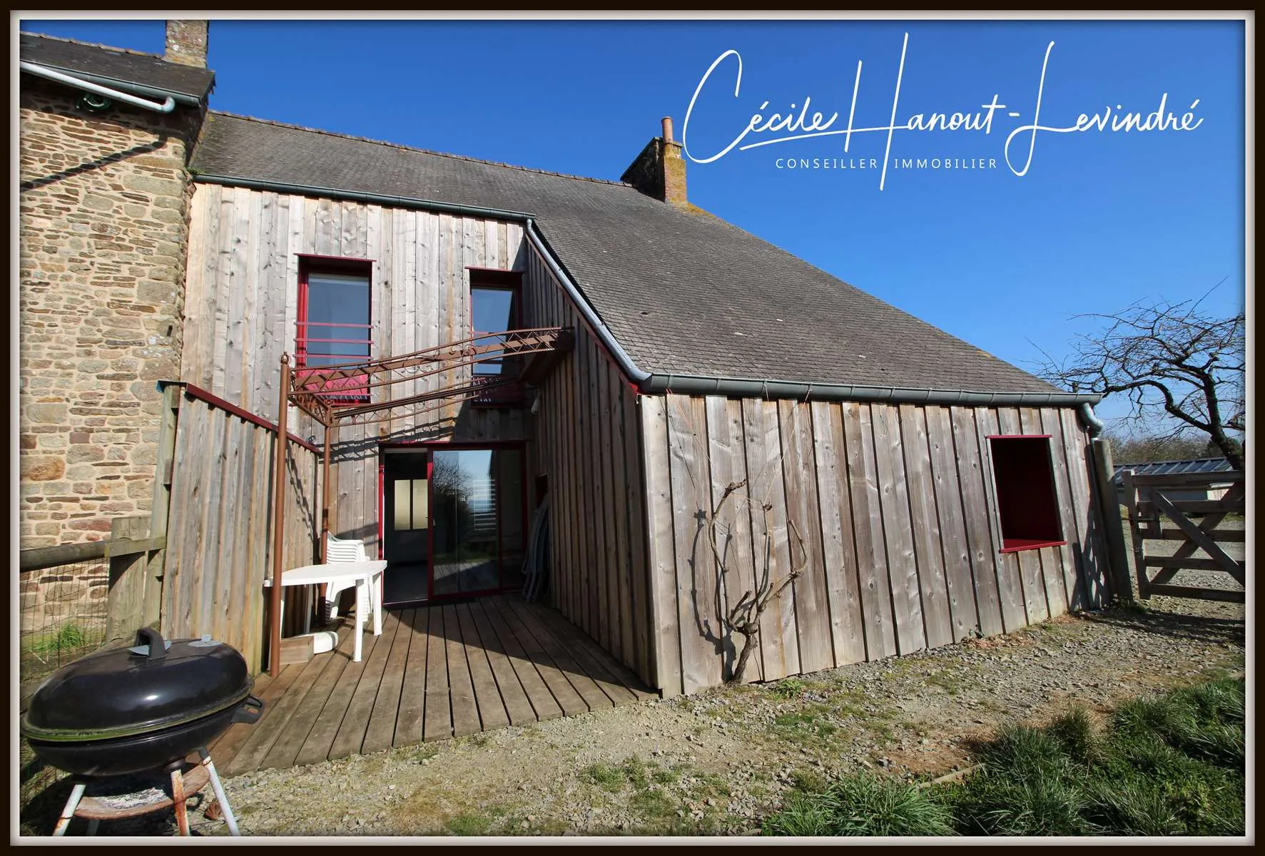 Maison en pierre rénovée à Sains - 98 m² avec terrain constructible de 720 m² 