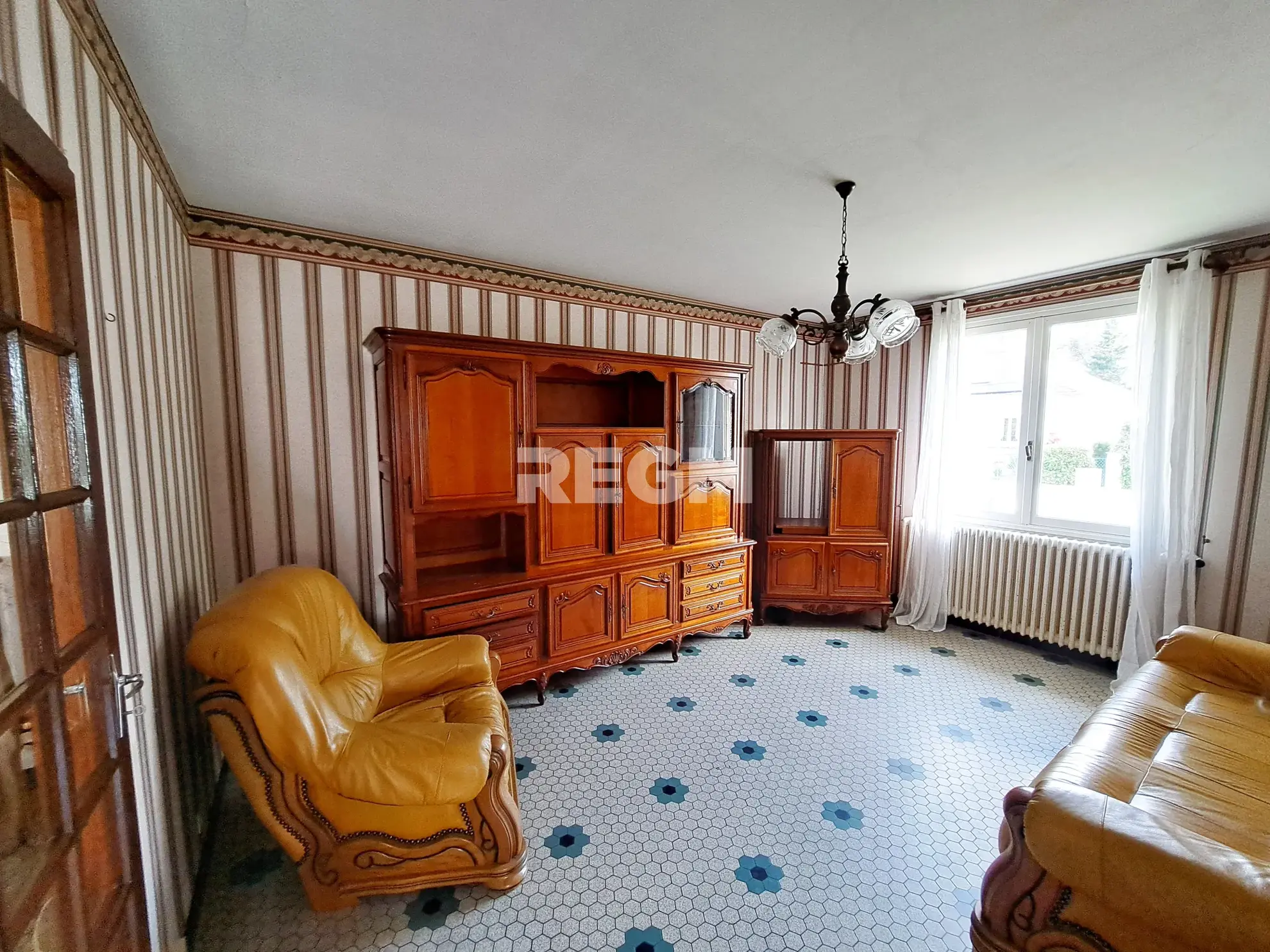 Maison de Bourg avec 2 à 3 chambres à Gardonne près des commodités 