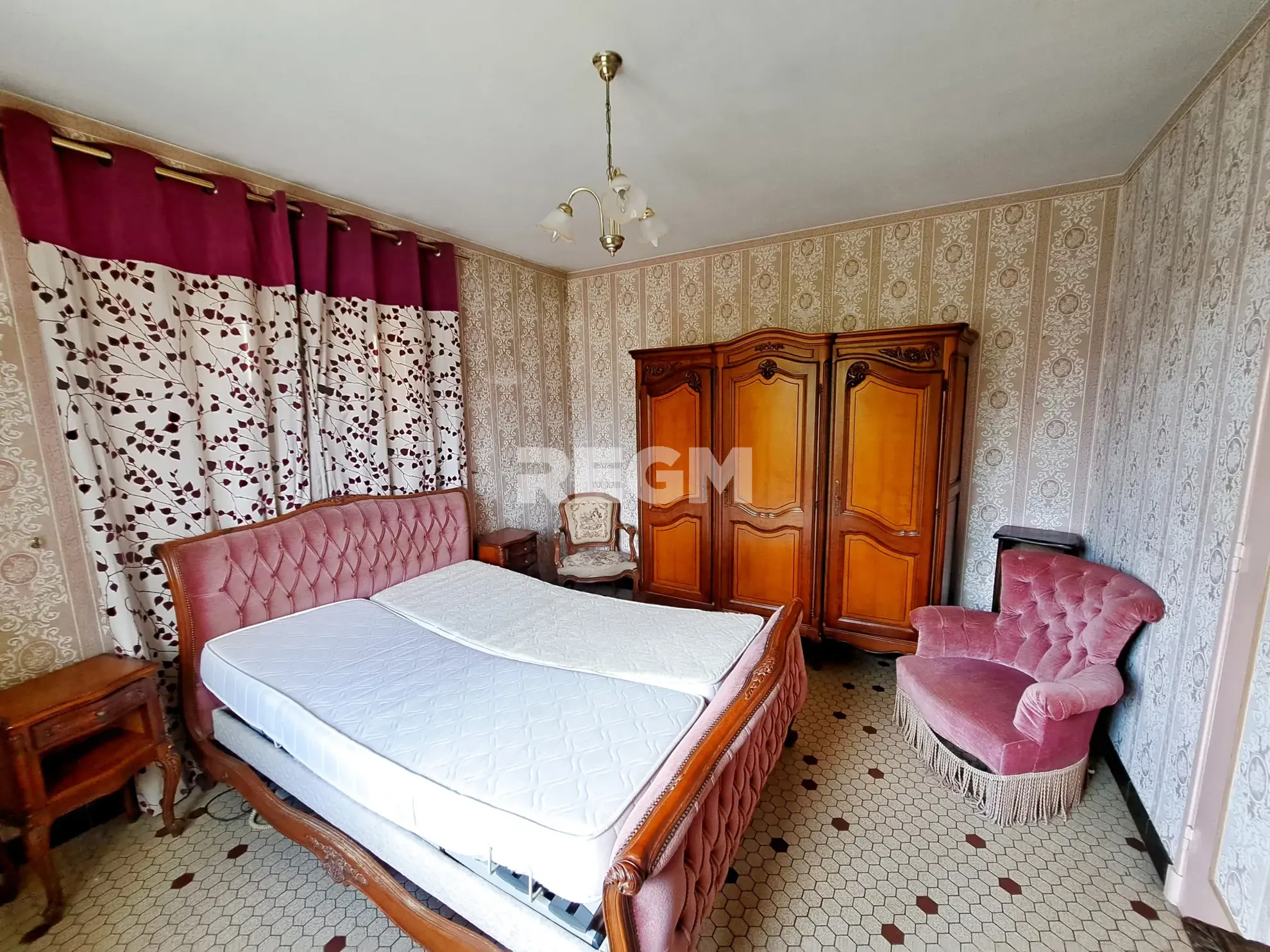 Maison de Bourg avec 2 à 3 chambres à Gardonne près des commodités 