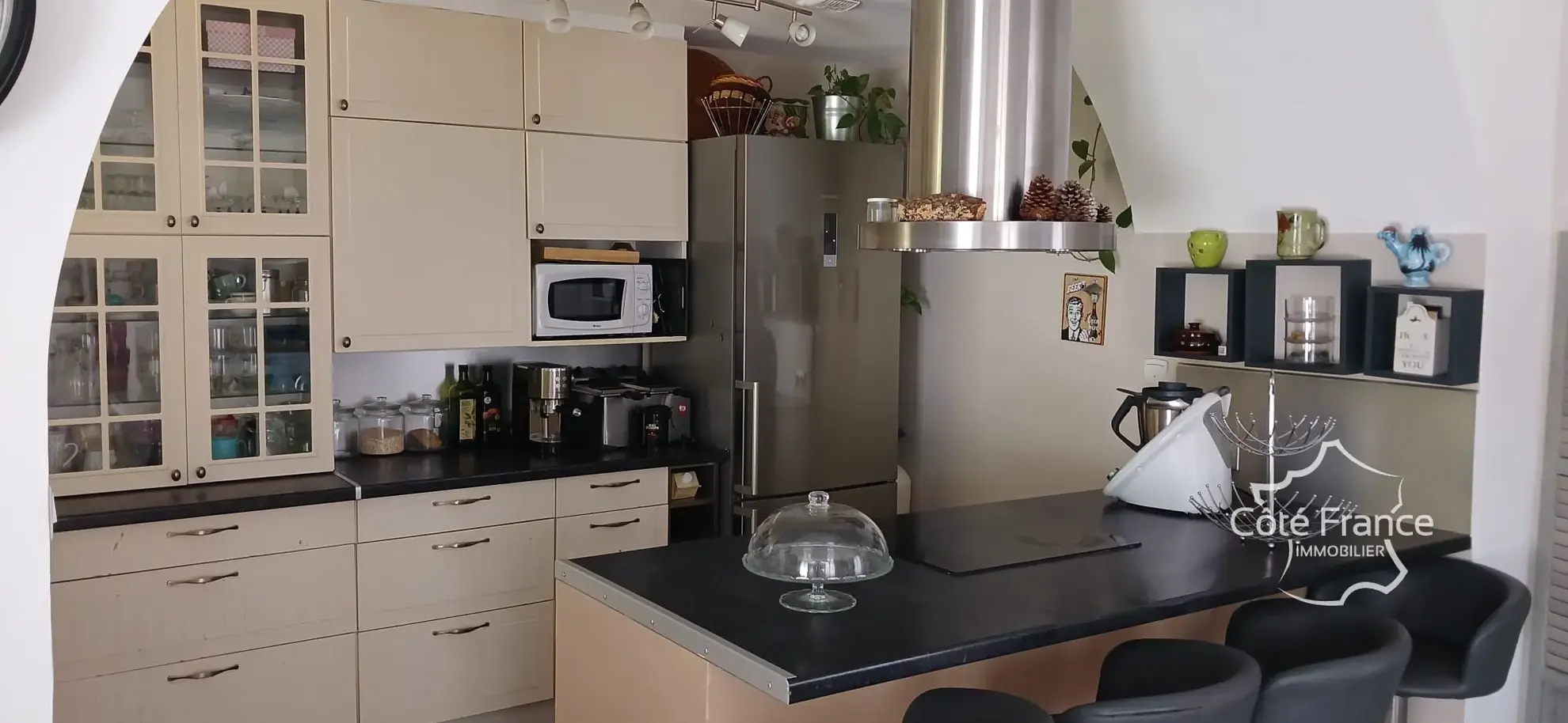 Maison 4 chambres avec piscine, jardin et confort moderne à Molières-sur-Cèze 