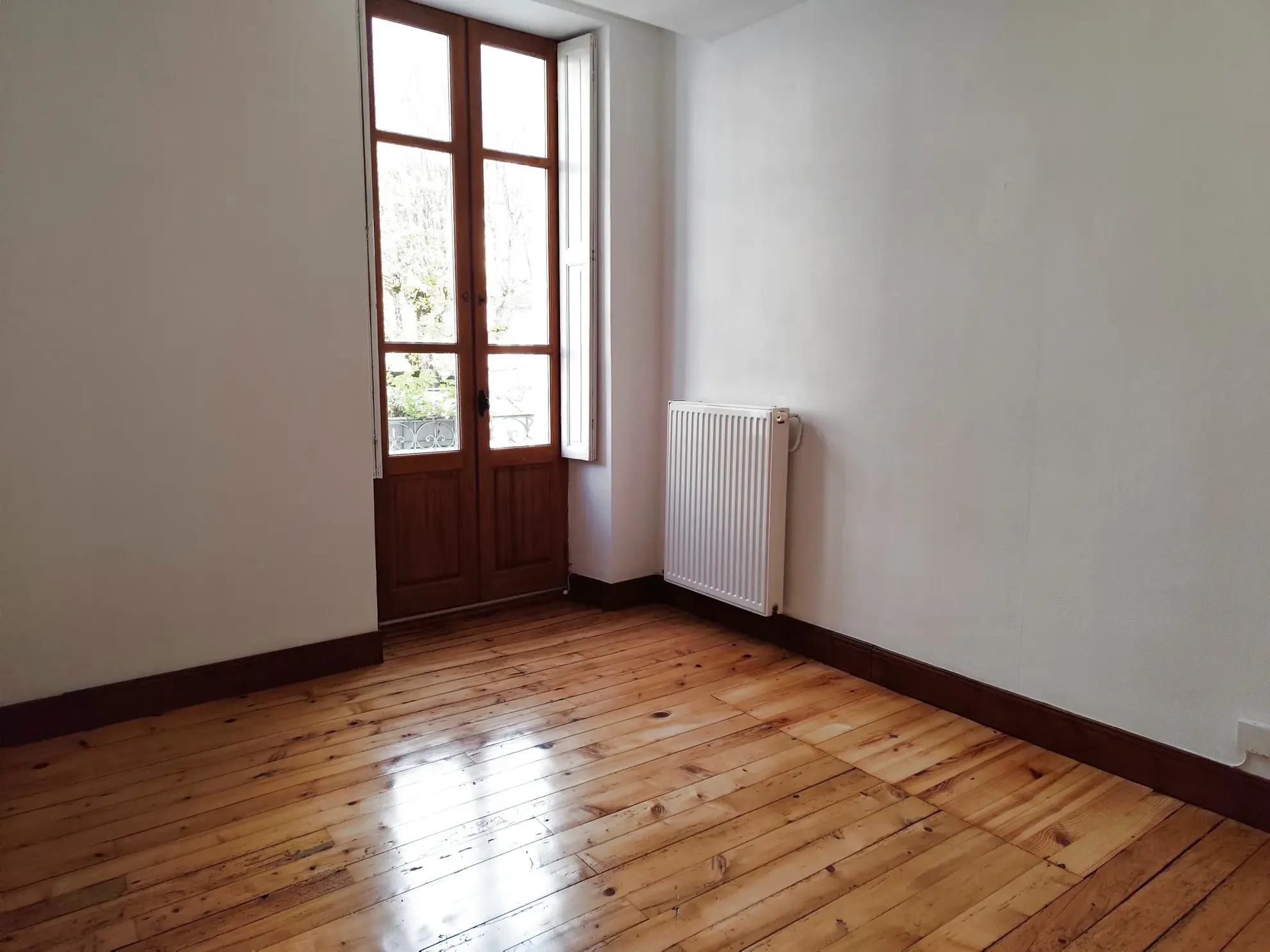 Appartement T3 rénové de 60 m² à Bagnères-de-Luchon, proche Thermes 