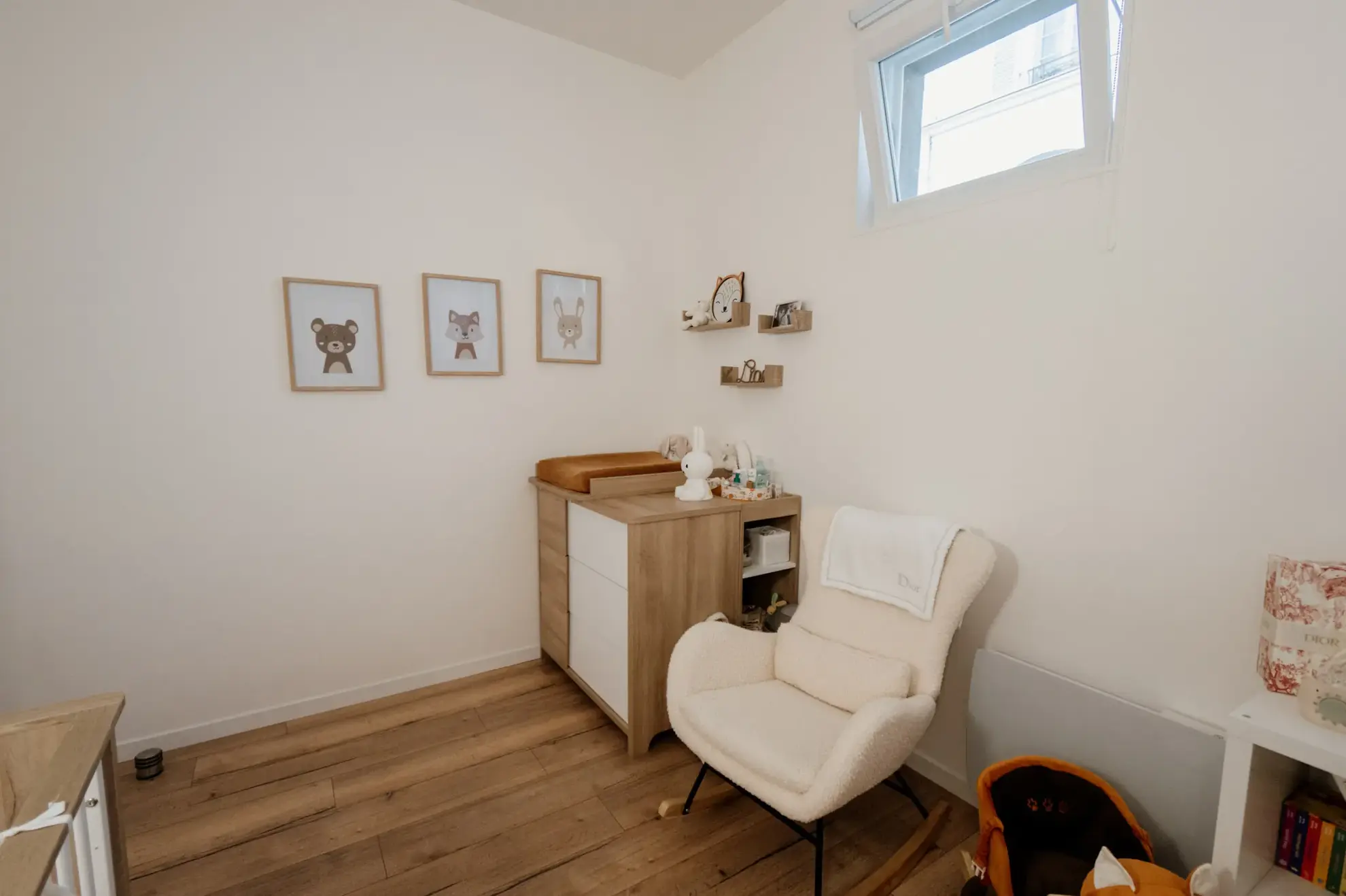 Appartement 4 pièces rénové à Pontarlier Centre-ville avec box 