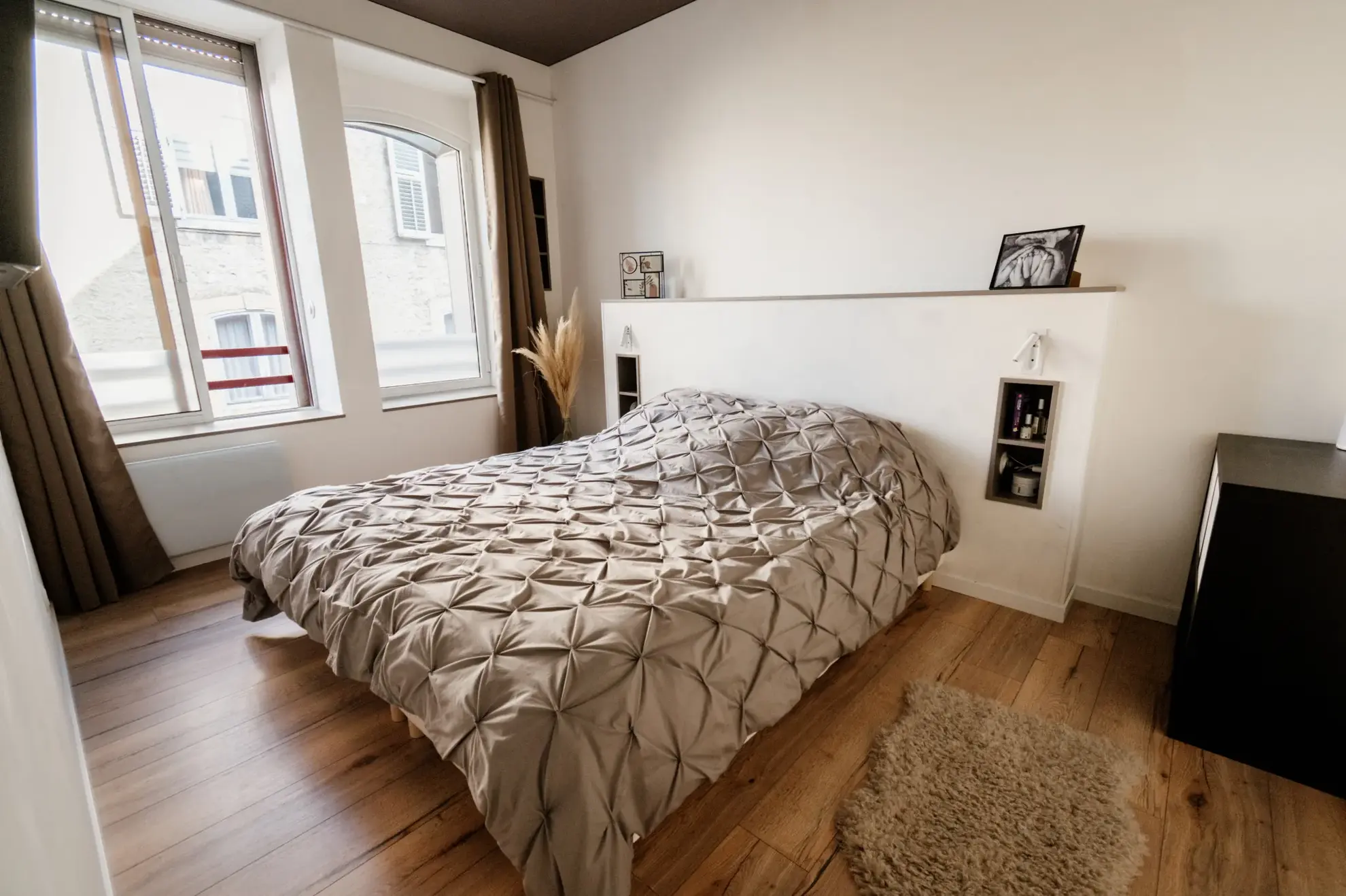 Appartement 4 pièces rénové à Pontarlier Centre-ville avec box 