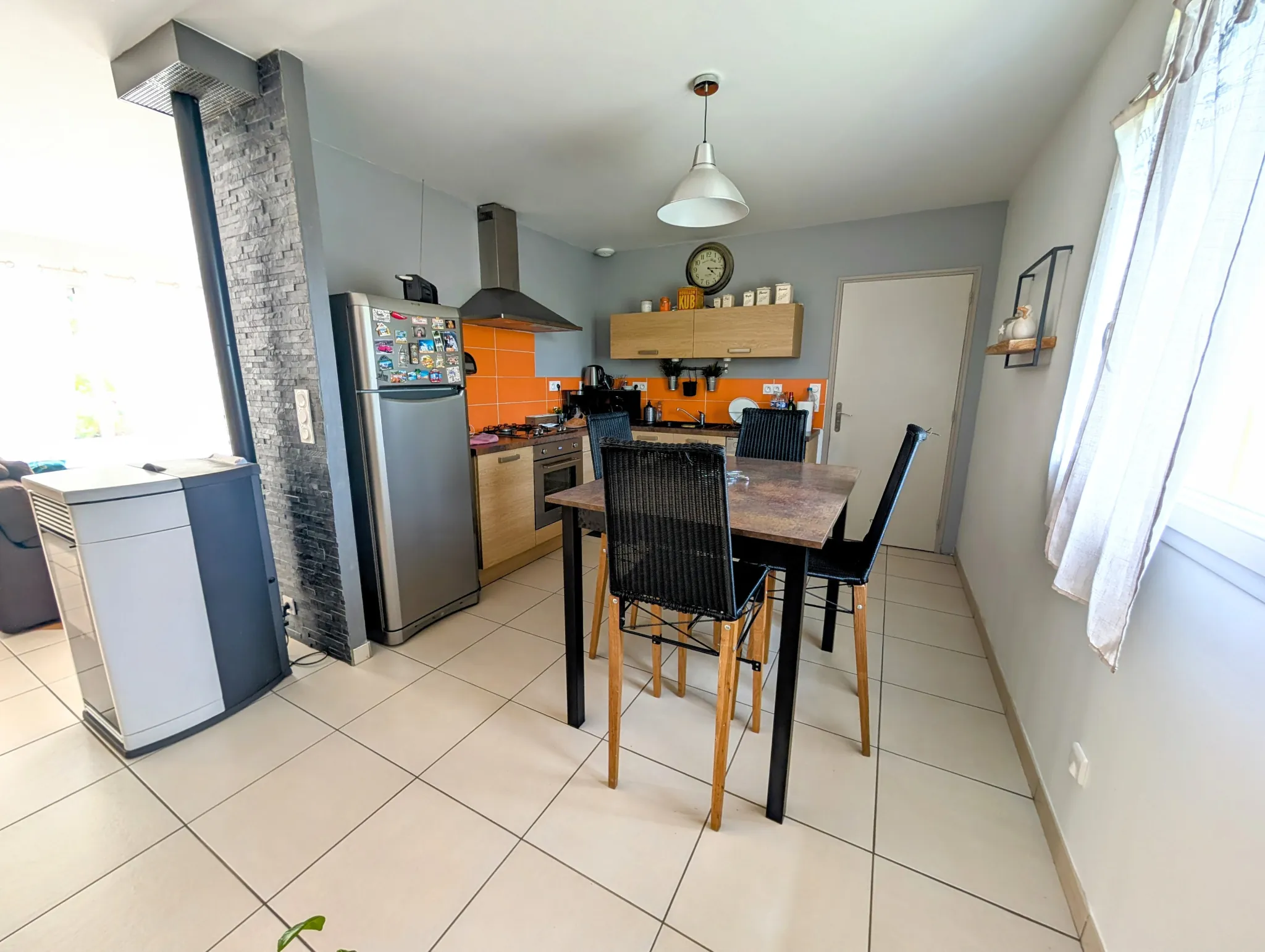 Maison de plain-pied à Guer avec 3 chambres et terrain clos 