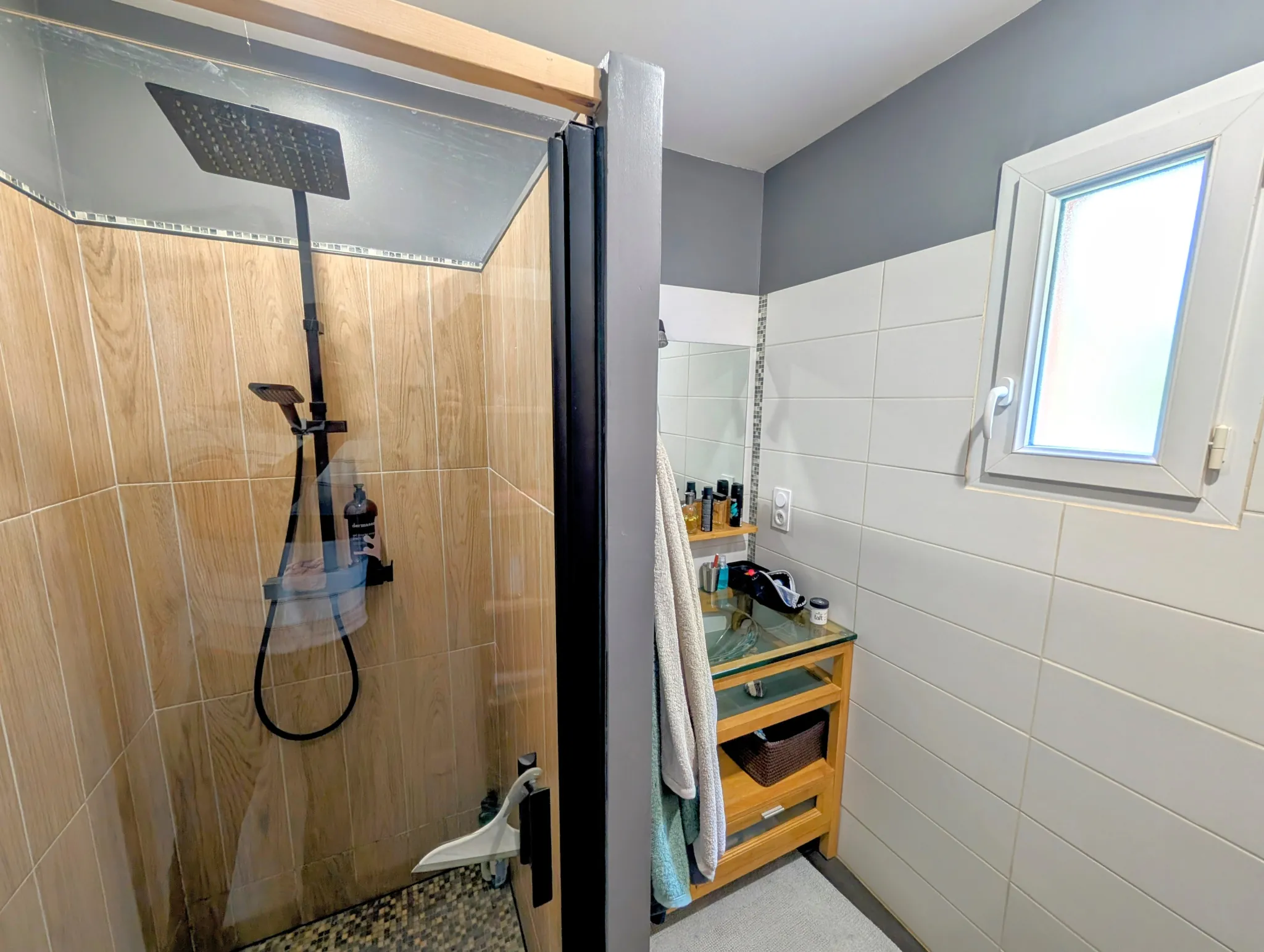 Maison de plain-pied à Guer avec 3 chambres et terrain clos 