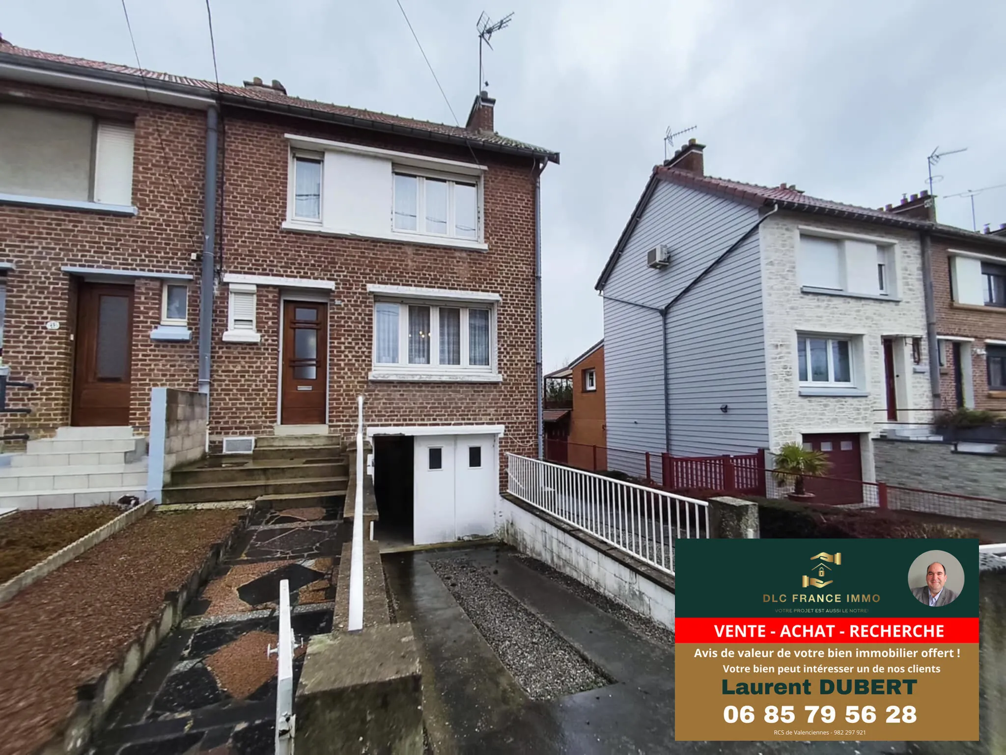 Maison semi-individuelle à vendre à Aulnoye-Aymeries avec 3 chambres et garage 