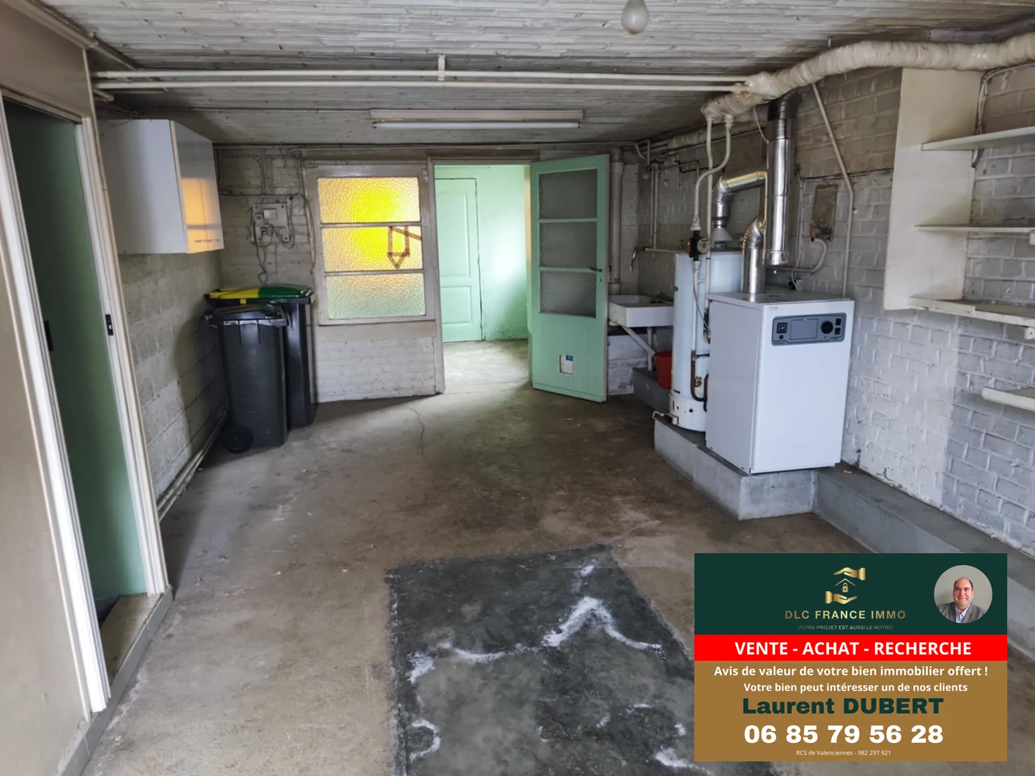 Maison semi-individuelle à vendre à Aulnoye-Aymeries avec 3 chambres et garage 