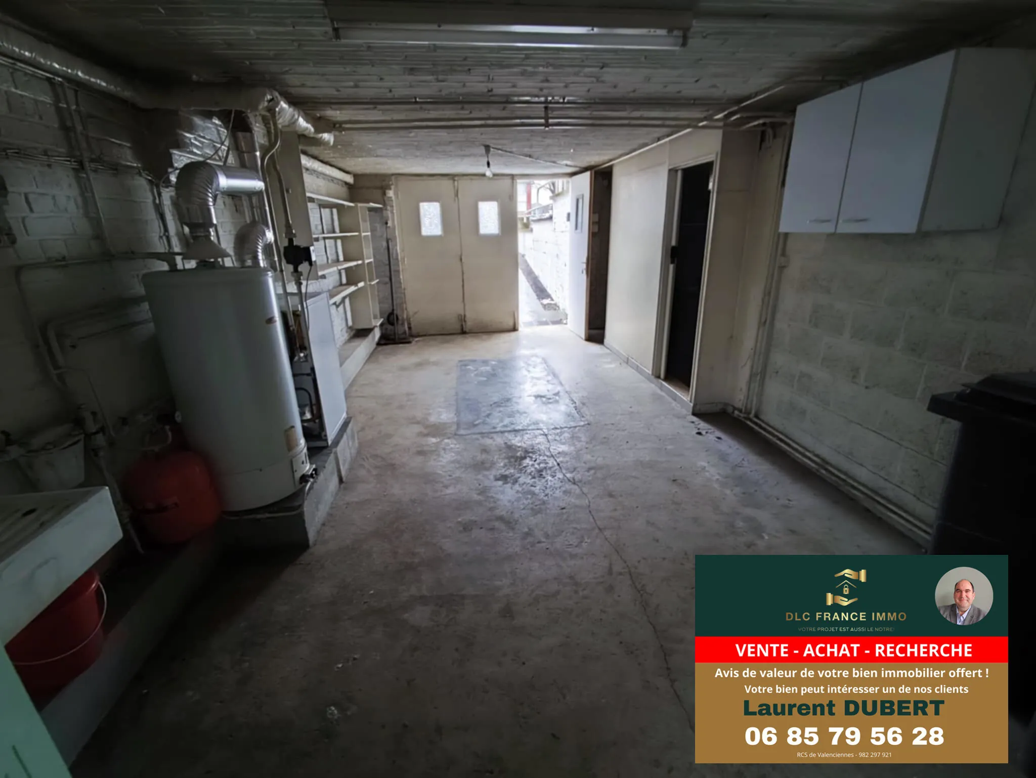 Maison semi-individuelle à vendre à Aulnoye-Aymeries avec 3 chambres et garage 